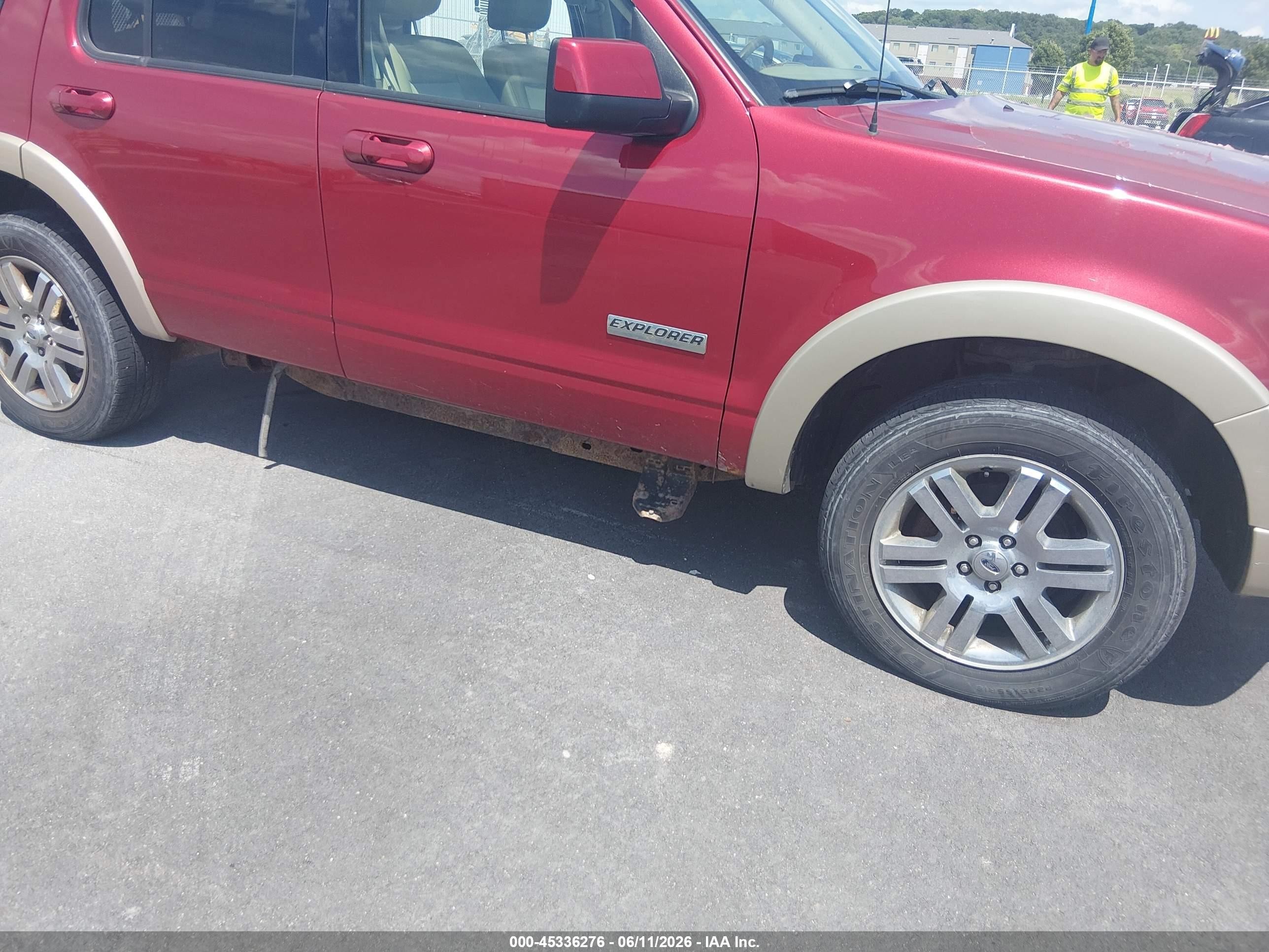 2008 Ford Explorer Eddie Bauer Red vin: 1FMEU74E18UA64962