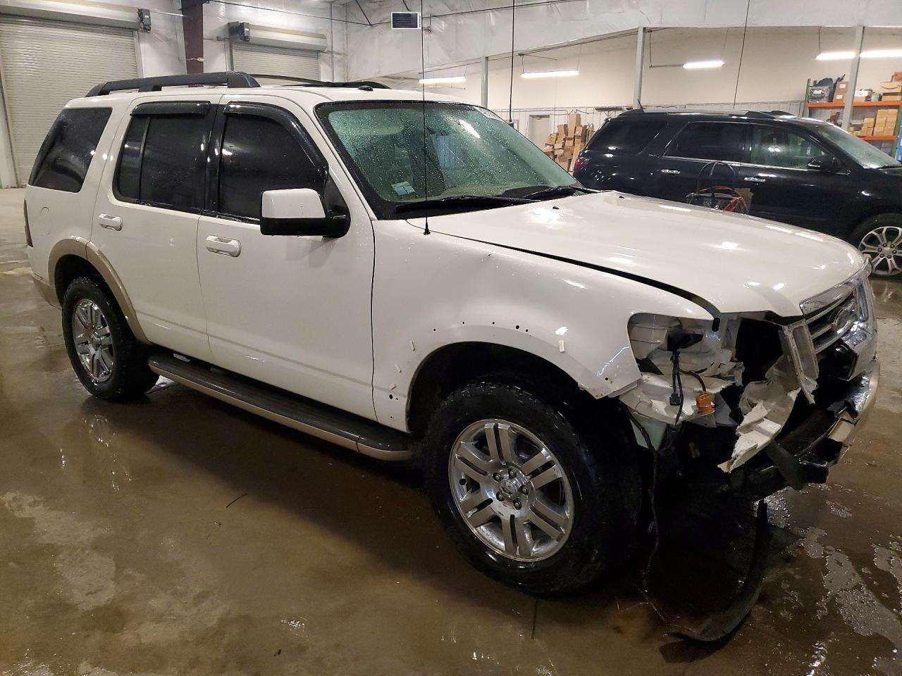 2009 Ford Explorer Eddie Bauer White vin: 1FMEU74E29UA02004