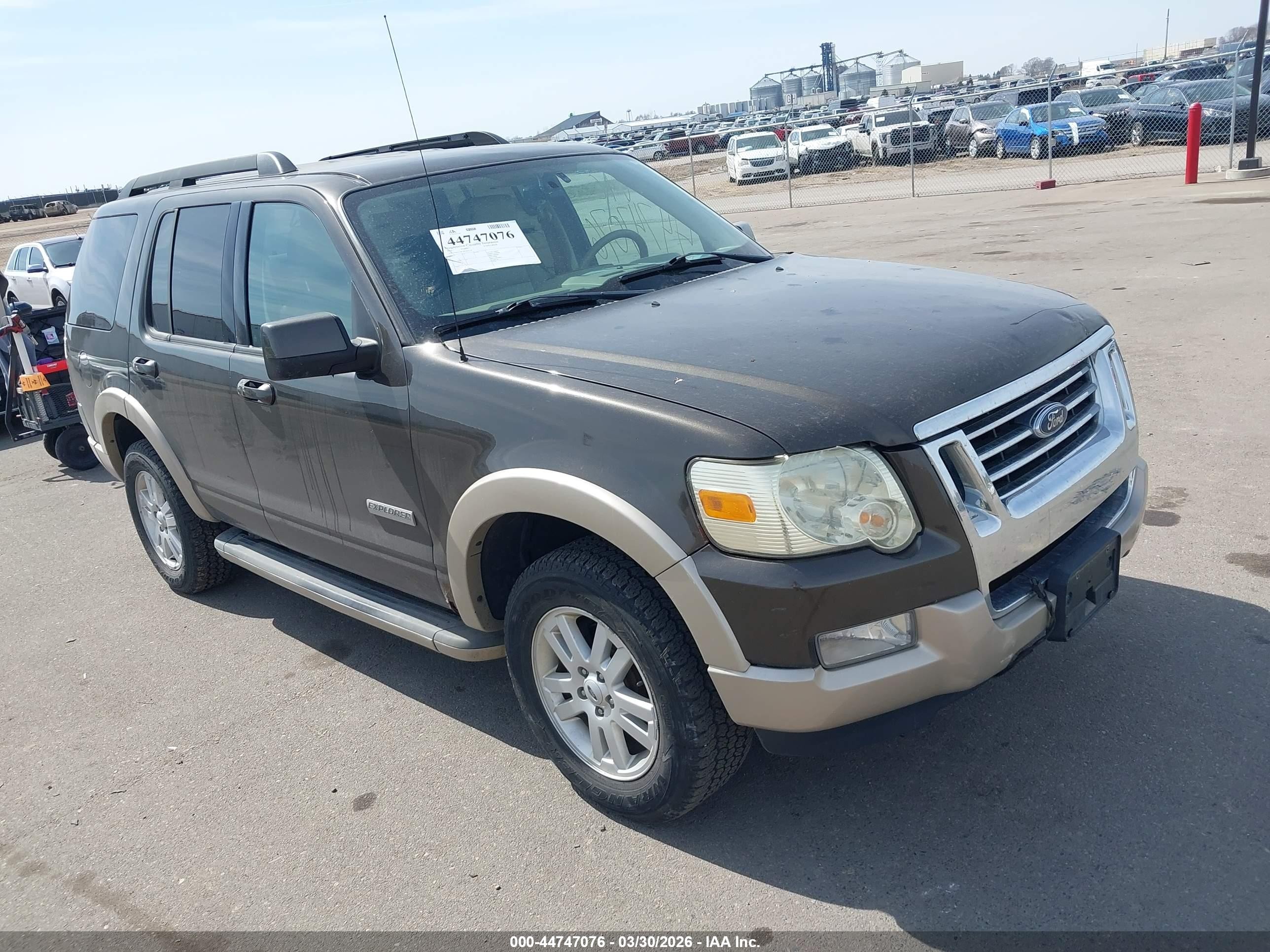 2008 Ford Explorer Eddie Bauer Gray vin: 1FMEU74E38UB29150