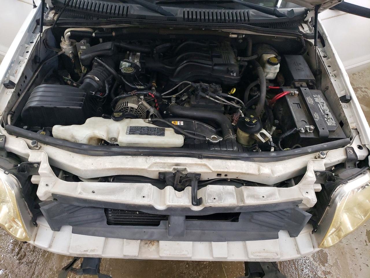 2006 Ford Explorer Eddie Bauer White vin: 1FMEU74E46UB44009