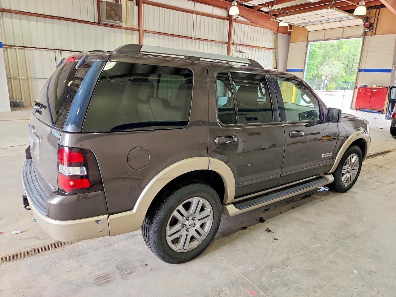 2007 Ford Explorer Eddie Bauer Gray vin: 1FMEU74E47UB80266