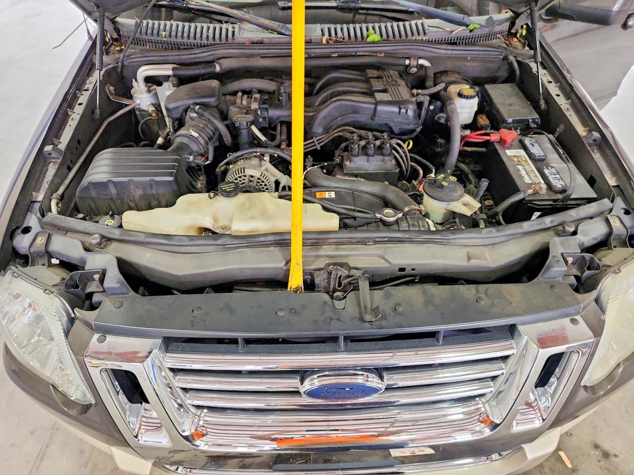 2007 Ford Explorer Eddie Bauer Gray vin: 1FMEU74E47UB80266