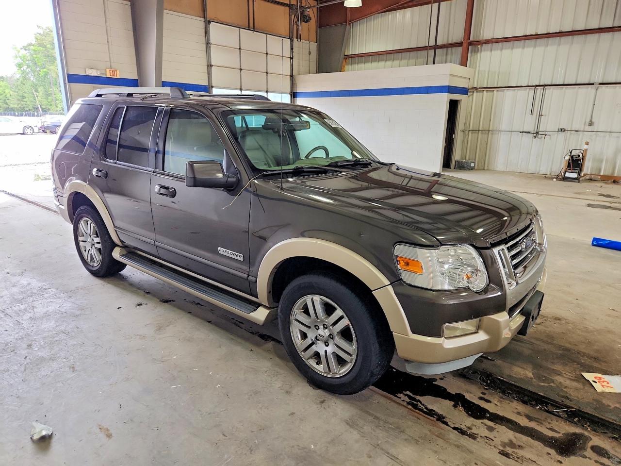 2007 Ford Explorer Eddie Bauer Gray vin: 1FMEU74E47UB80266