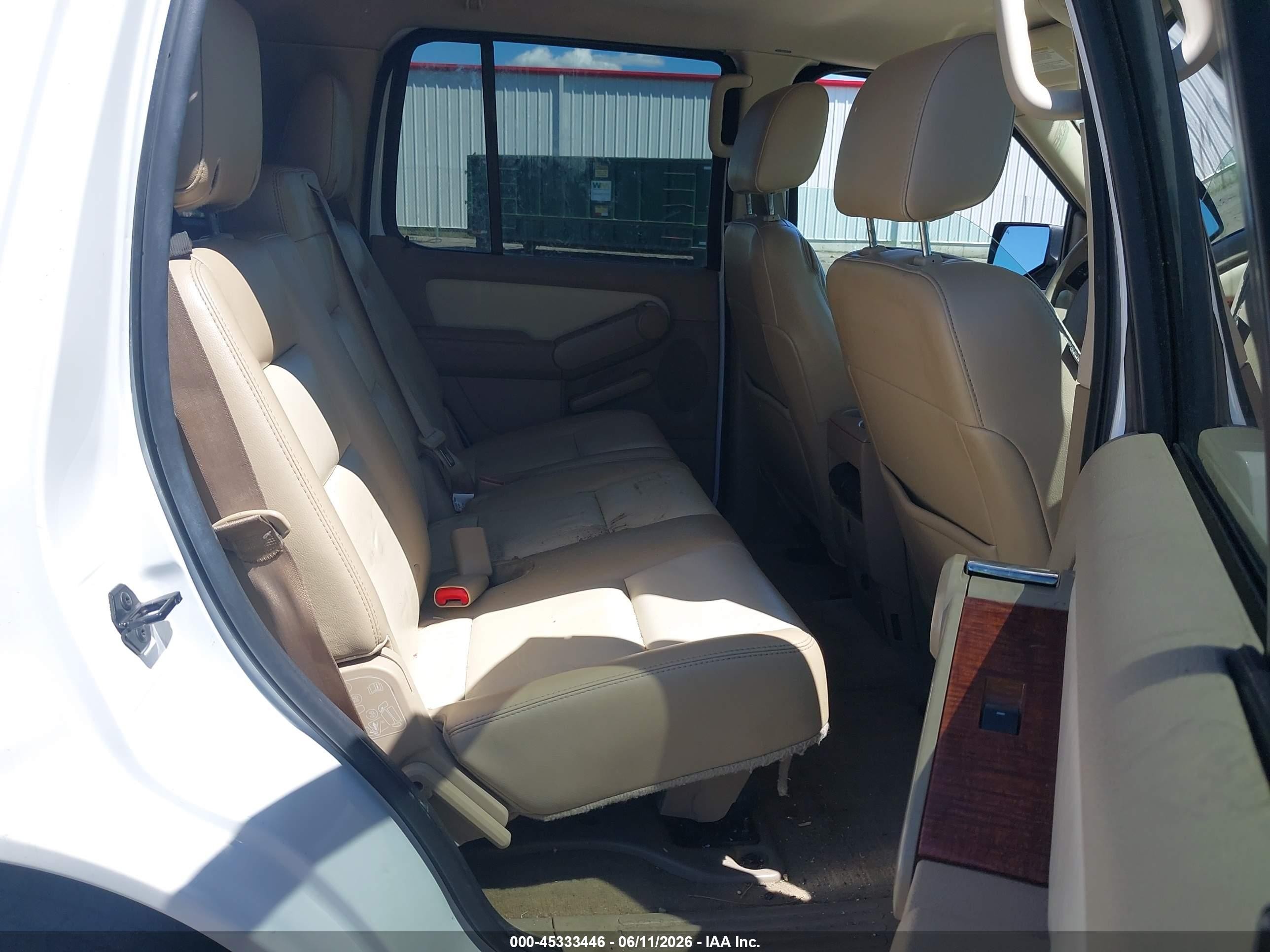 2007 Ford Explorer Eddie Bauer Белый vin: 1FMEU74E57UB36194