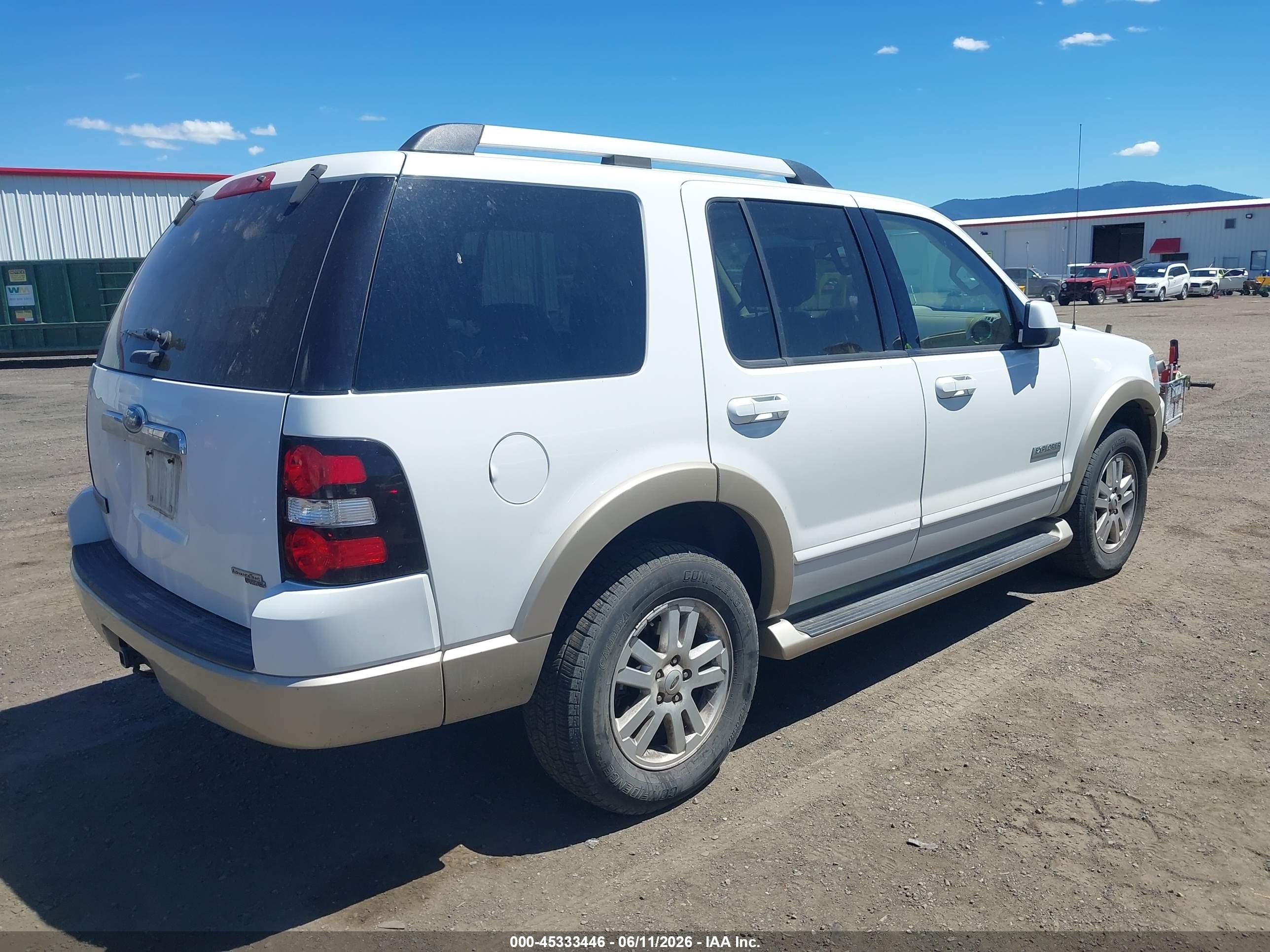 2007 Ford Explorer Eddie Bauer Белый vin: 1FMEU74E57UB36194