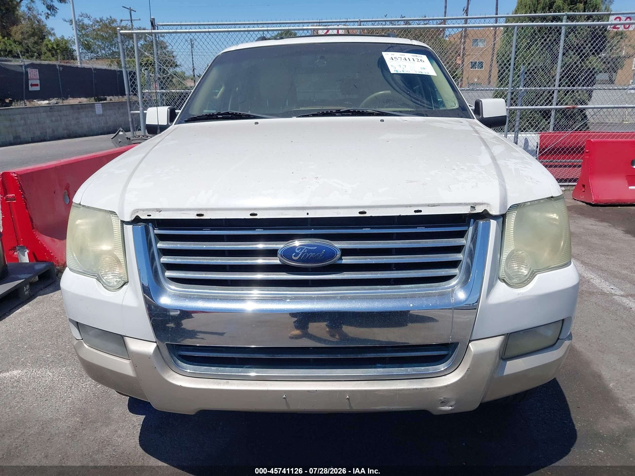 2009 Ford Explorer Eddie Bauer White vin: 1FMEU74E59UA11537
