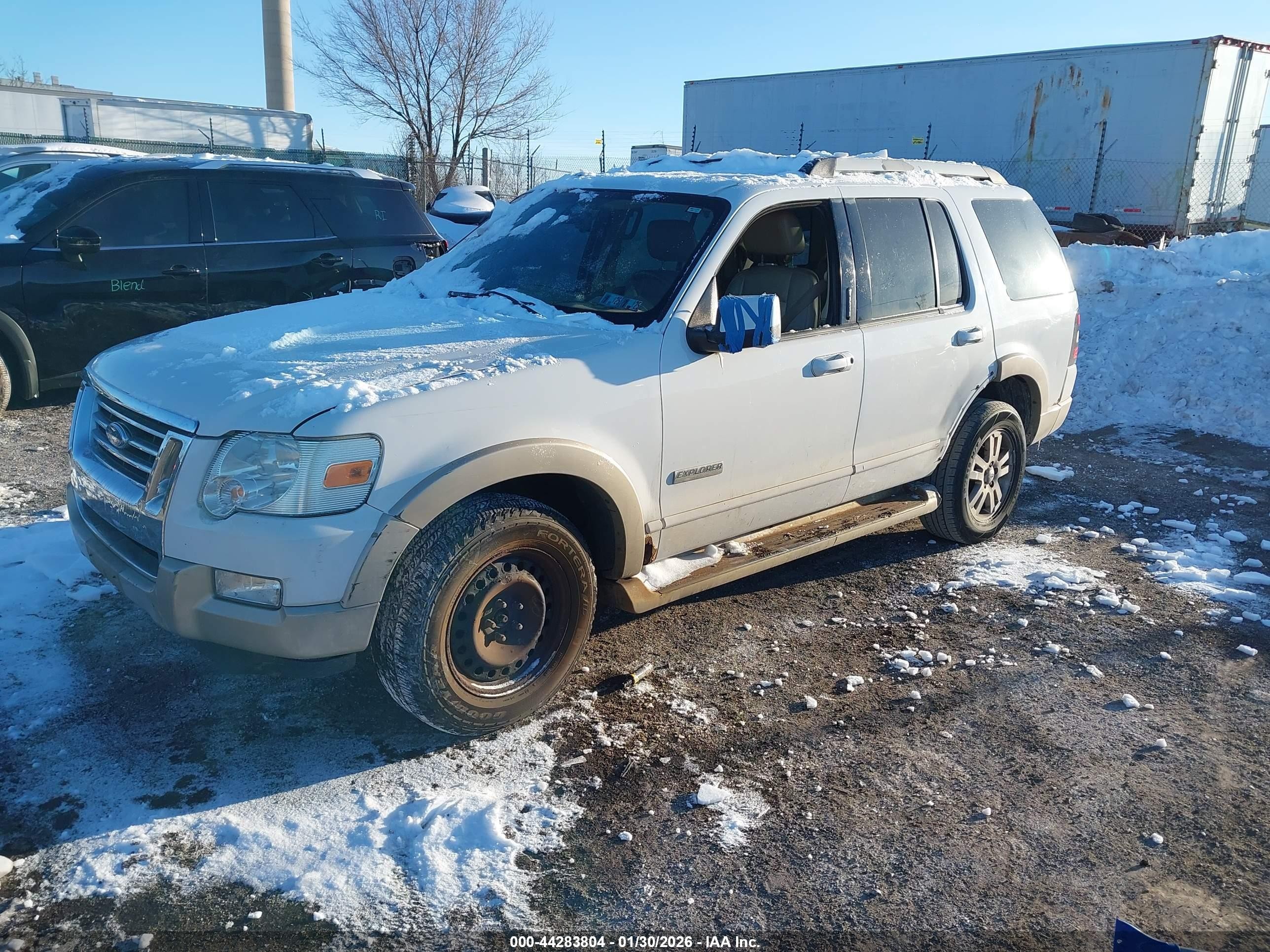 2007 Ford Explorer Eddie Bauer White vin: 1FMEU74E67UB42960