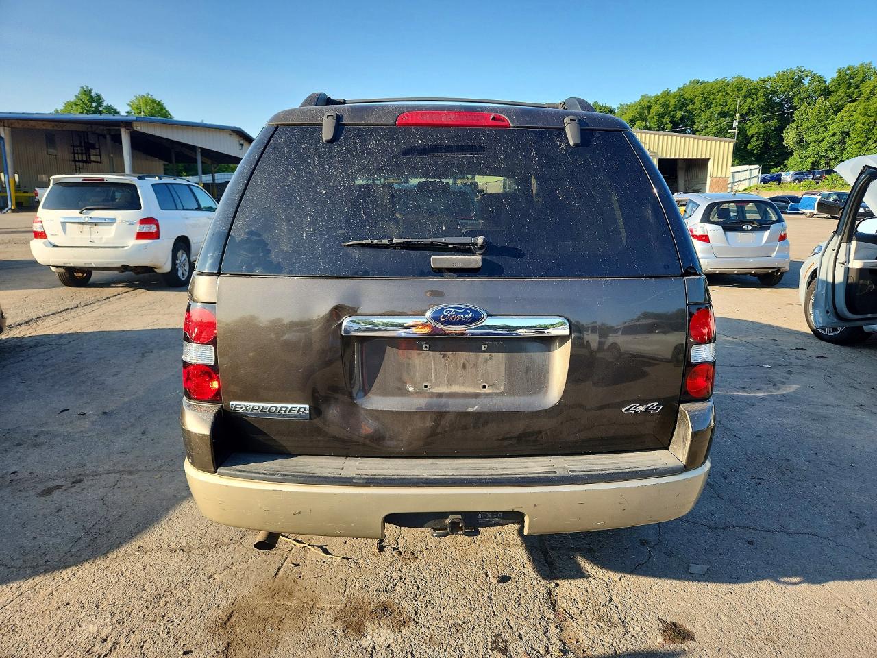 2008 Ford Explorer Eddie Bauer Gray vin: 1FMEU74E88UB33095
