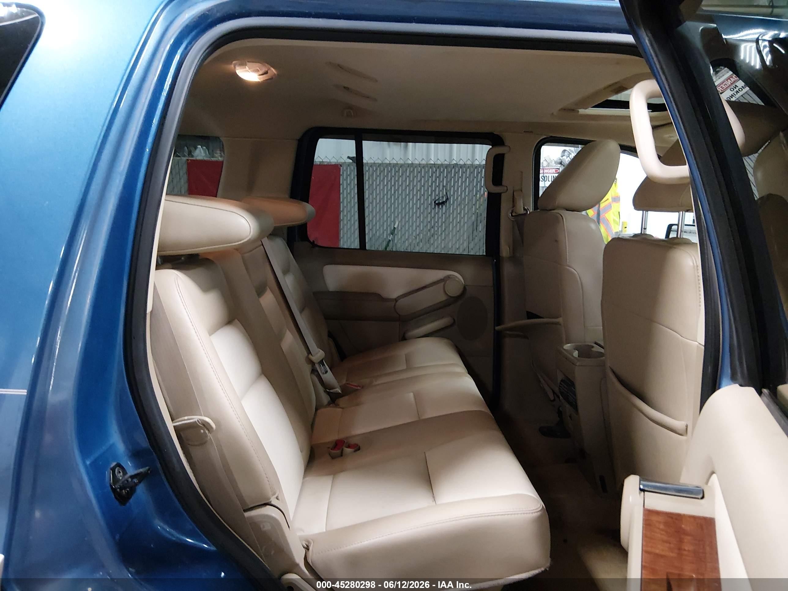 2009 Ford Explorer Eddie Bauer Blue vin: 1FMEU74E89UA14741