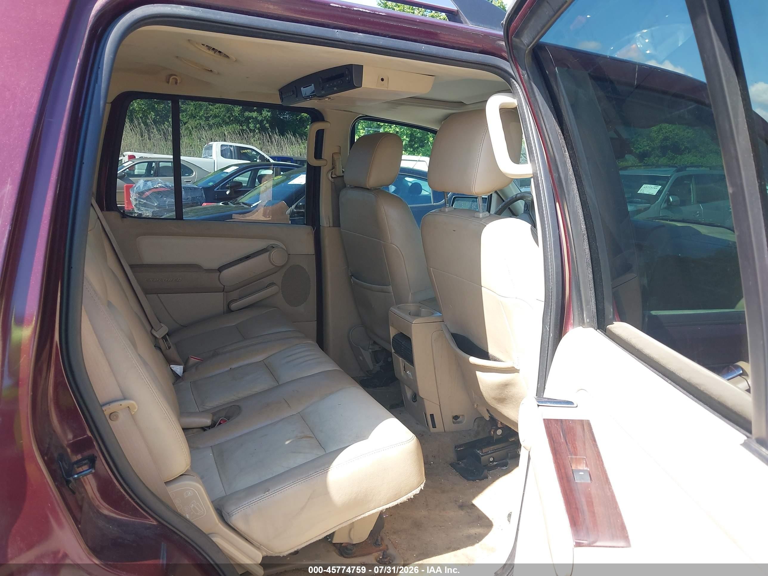 2006 Ford Explorer Limited Maroon vin: 1FMEU75806UA30002