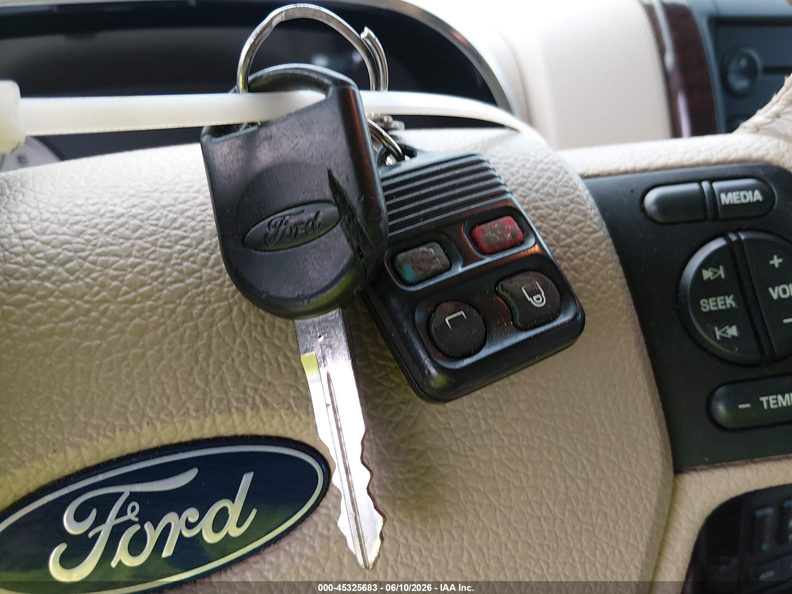 2006 Ford Explorer Limited Maroon vin: 1FMEU75806UB50026