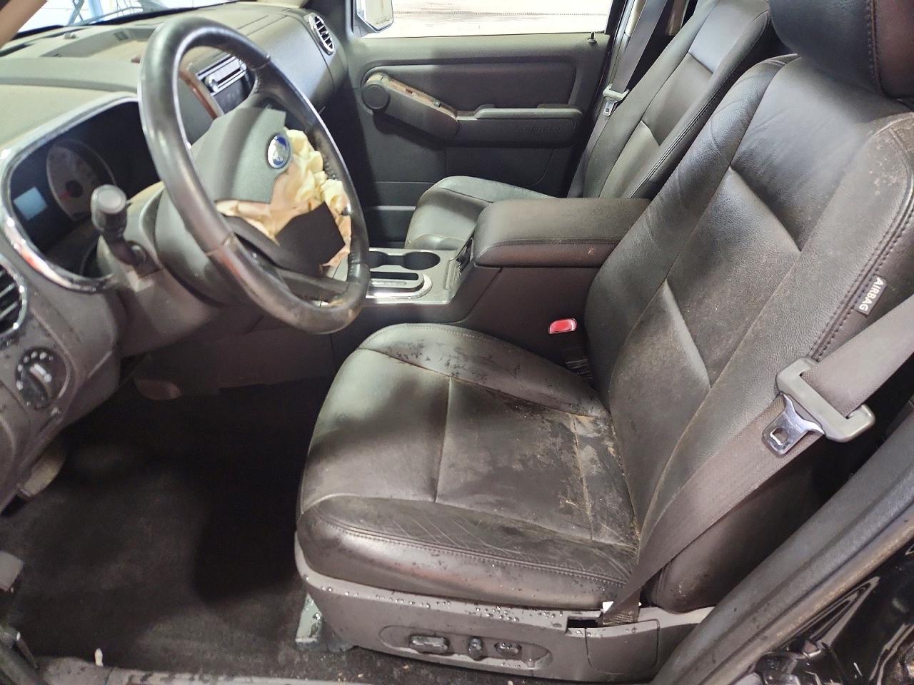 2008 Ford Explorer Limited Черный vin: 1FMEU75808UA08245