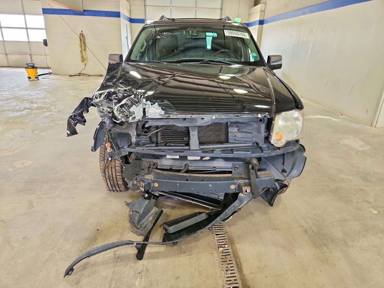 2008 Ford Explorer Limited Черный vin: 1FMEU75808UA08245