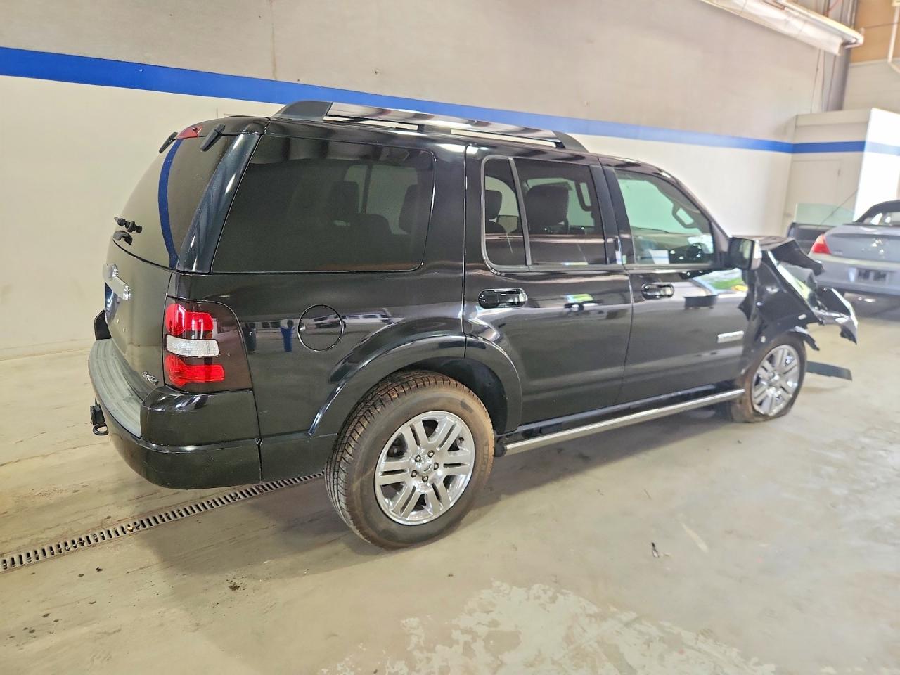 2008 Ford Explorer Limited Черный vin: 1FMEU75808UA08245