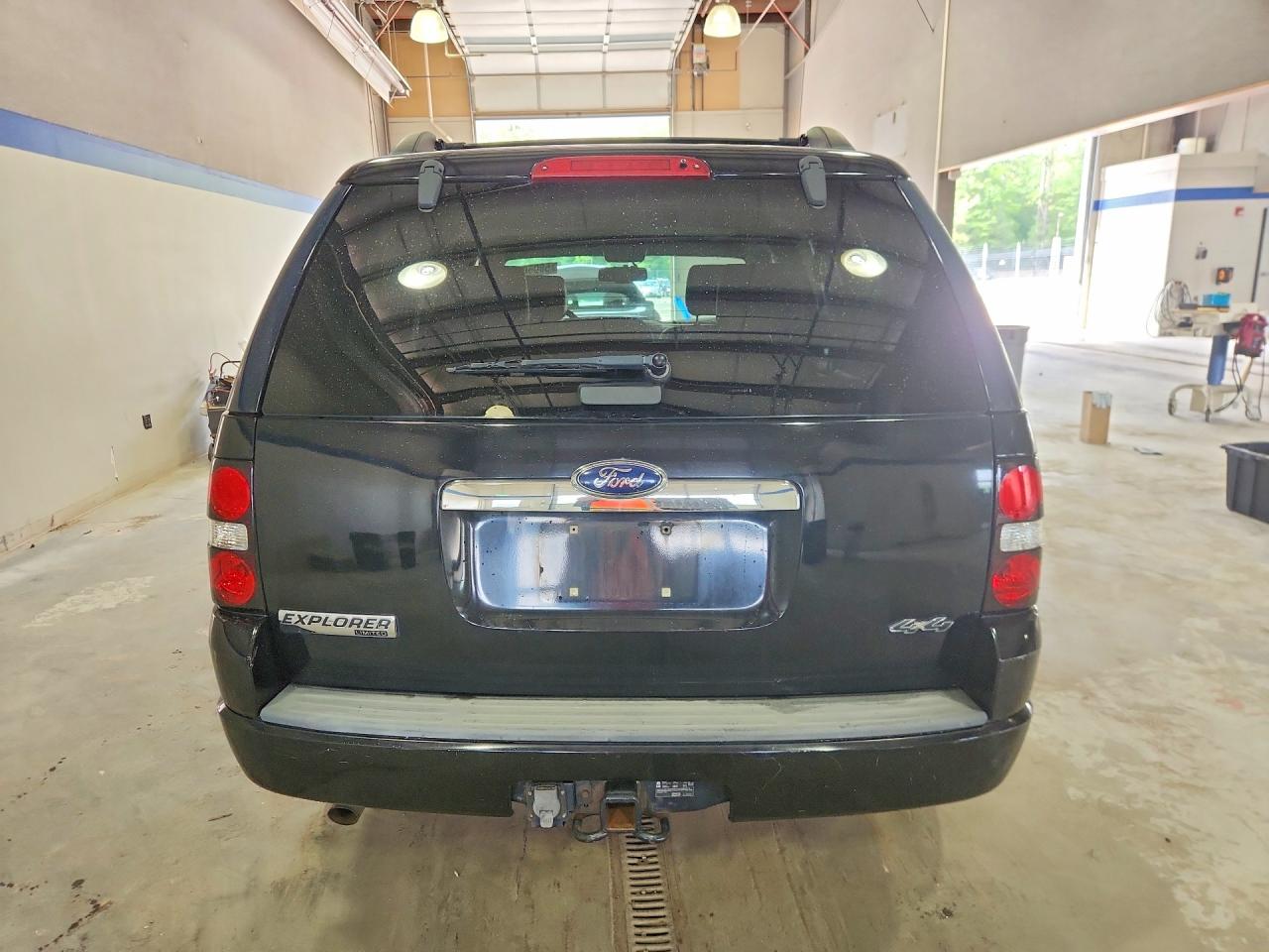 2008 Ford Explorer Limited Черный vin: 1FMEU75808UA08245