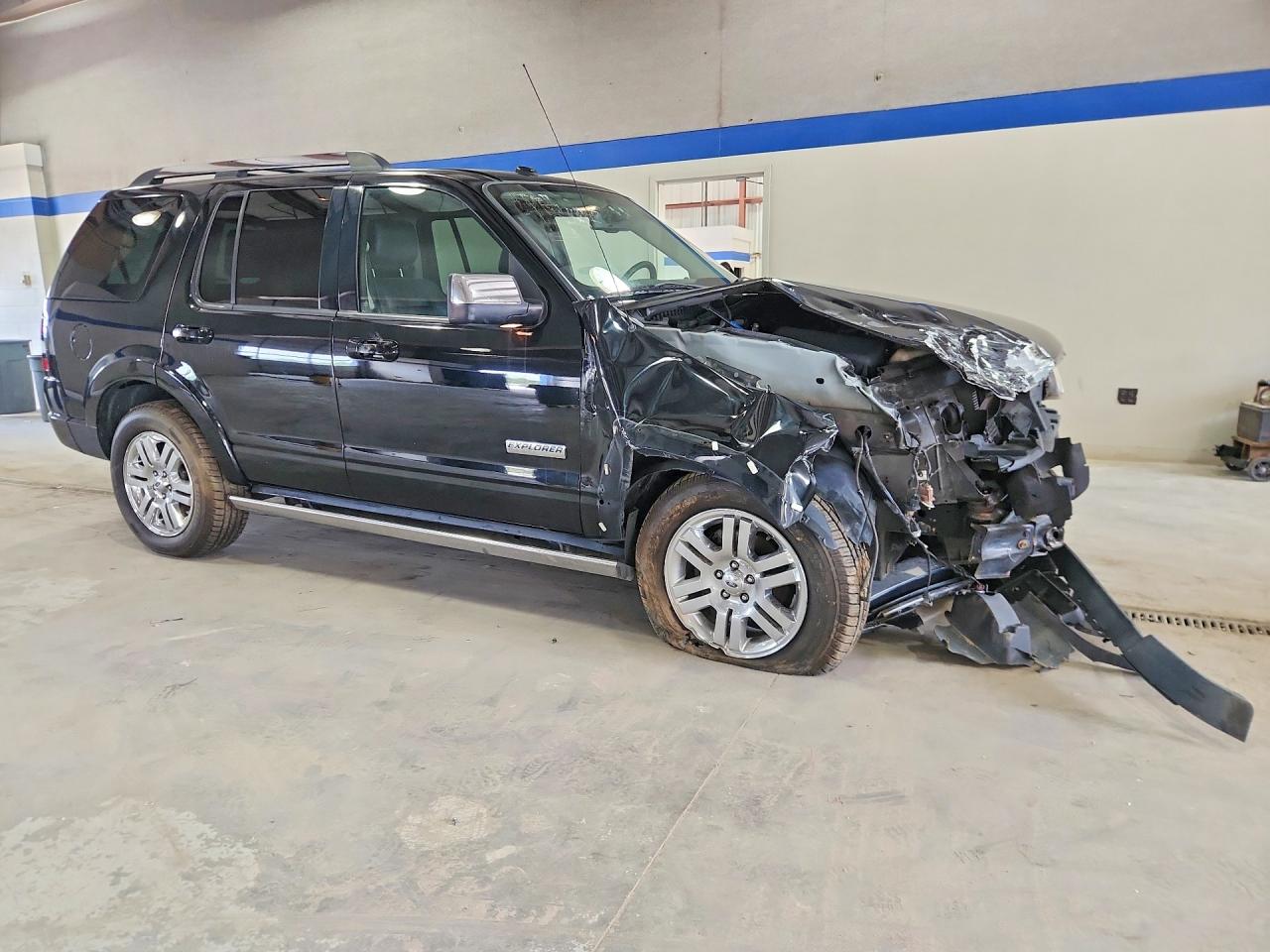 2008 Ford Explorer Limited Черный vin: 1FMEU75808UA08245