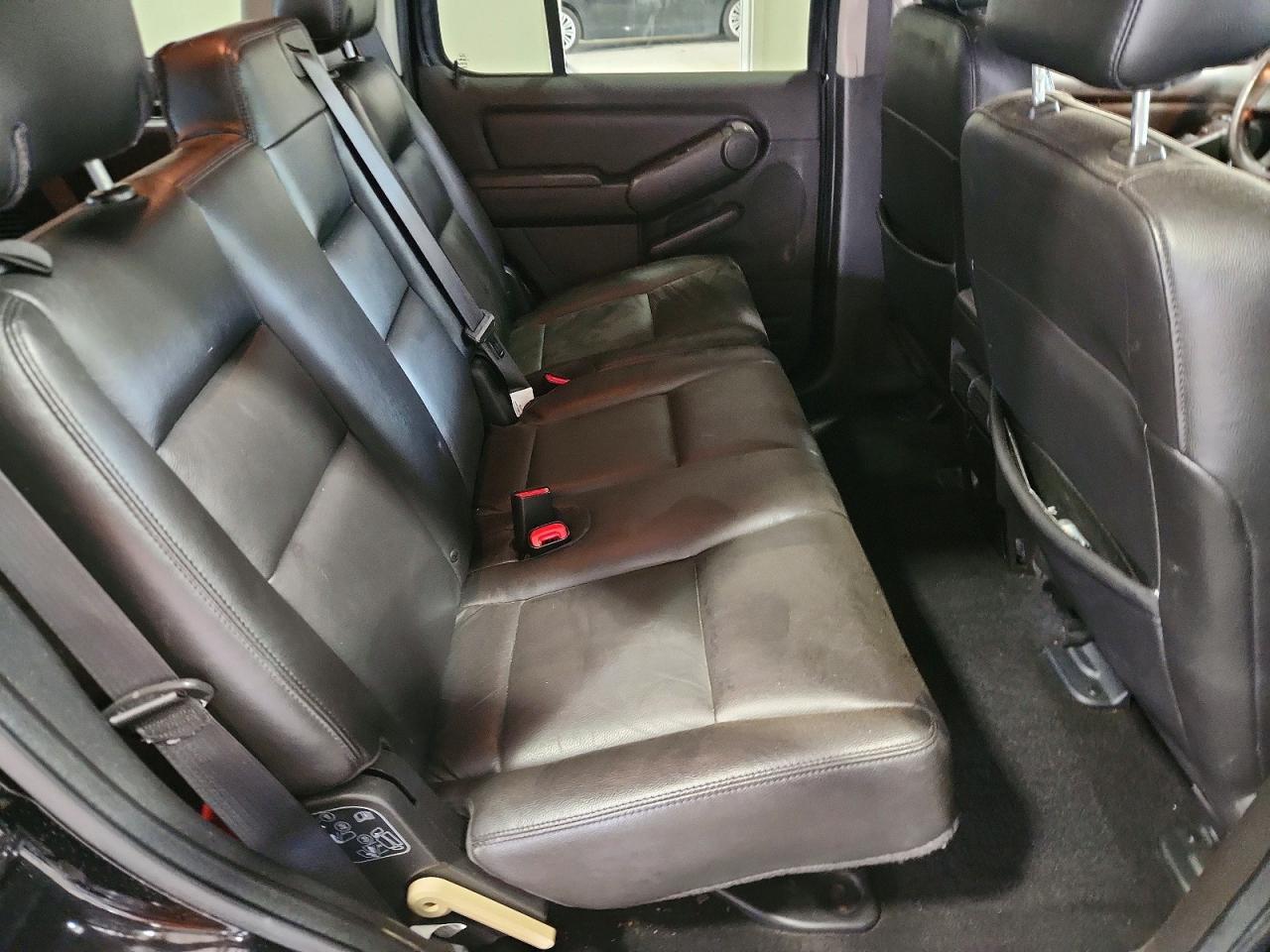 2008 Ford Explorer Limited Черный vin: 1FMEU75808UA08245