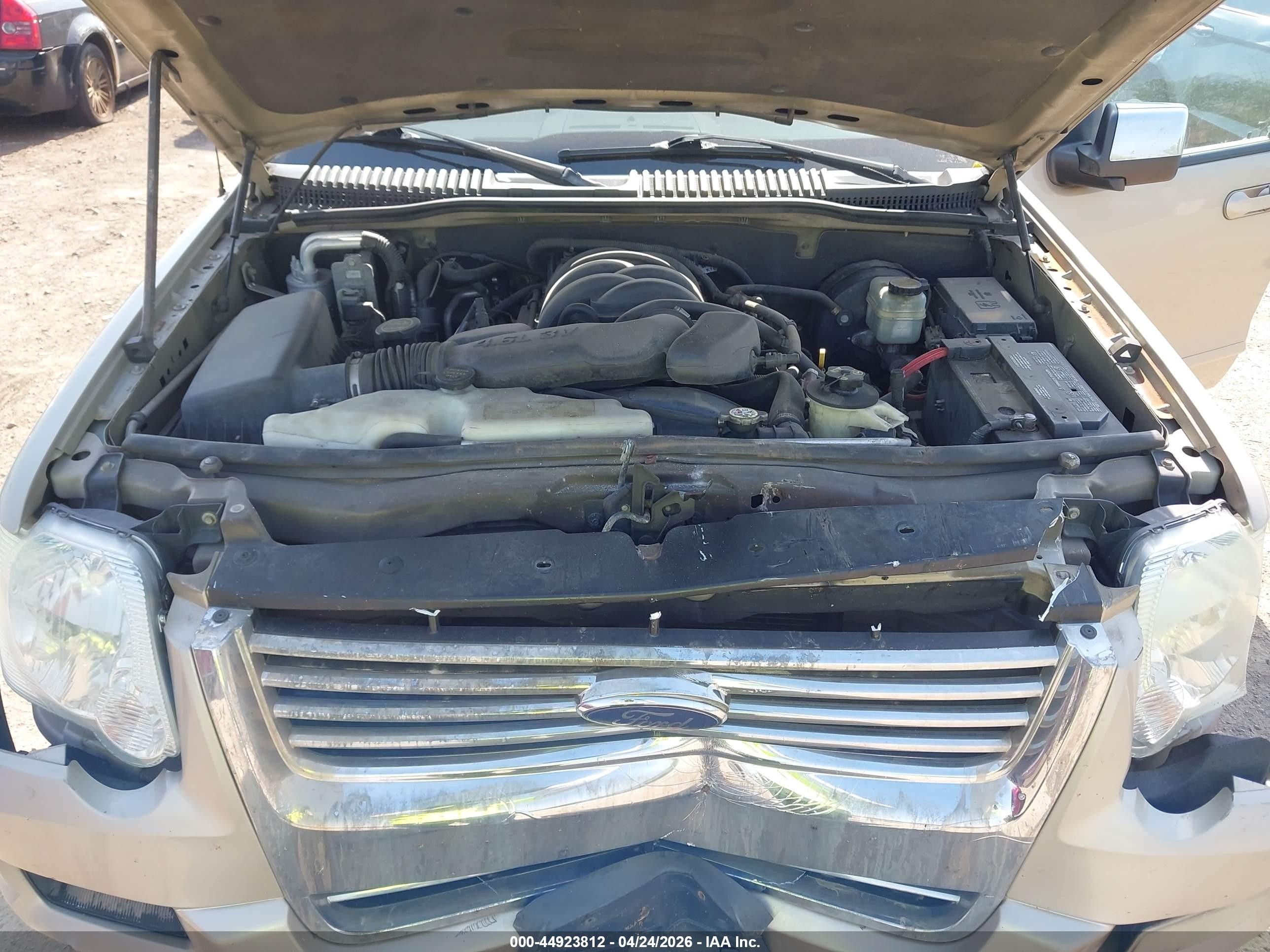 2006 Ford Explorer Limited Gold vin: 1FMEU75816UA22216