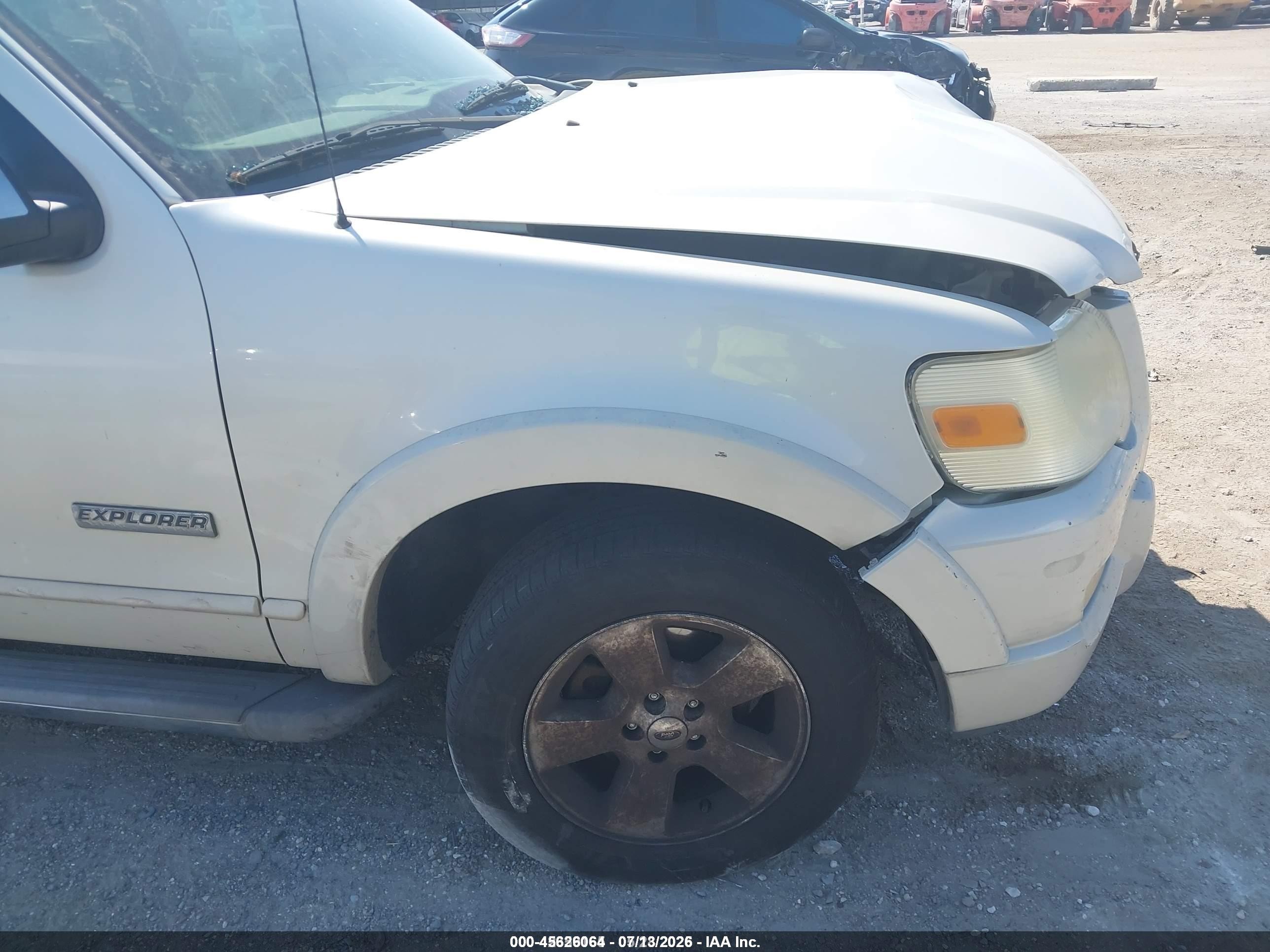 2006 Ford Explorer Limited White vin: 1FMEU75816ZA13714