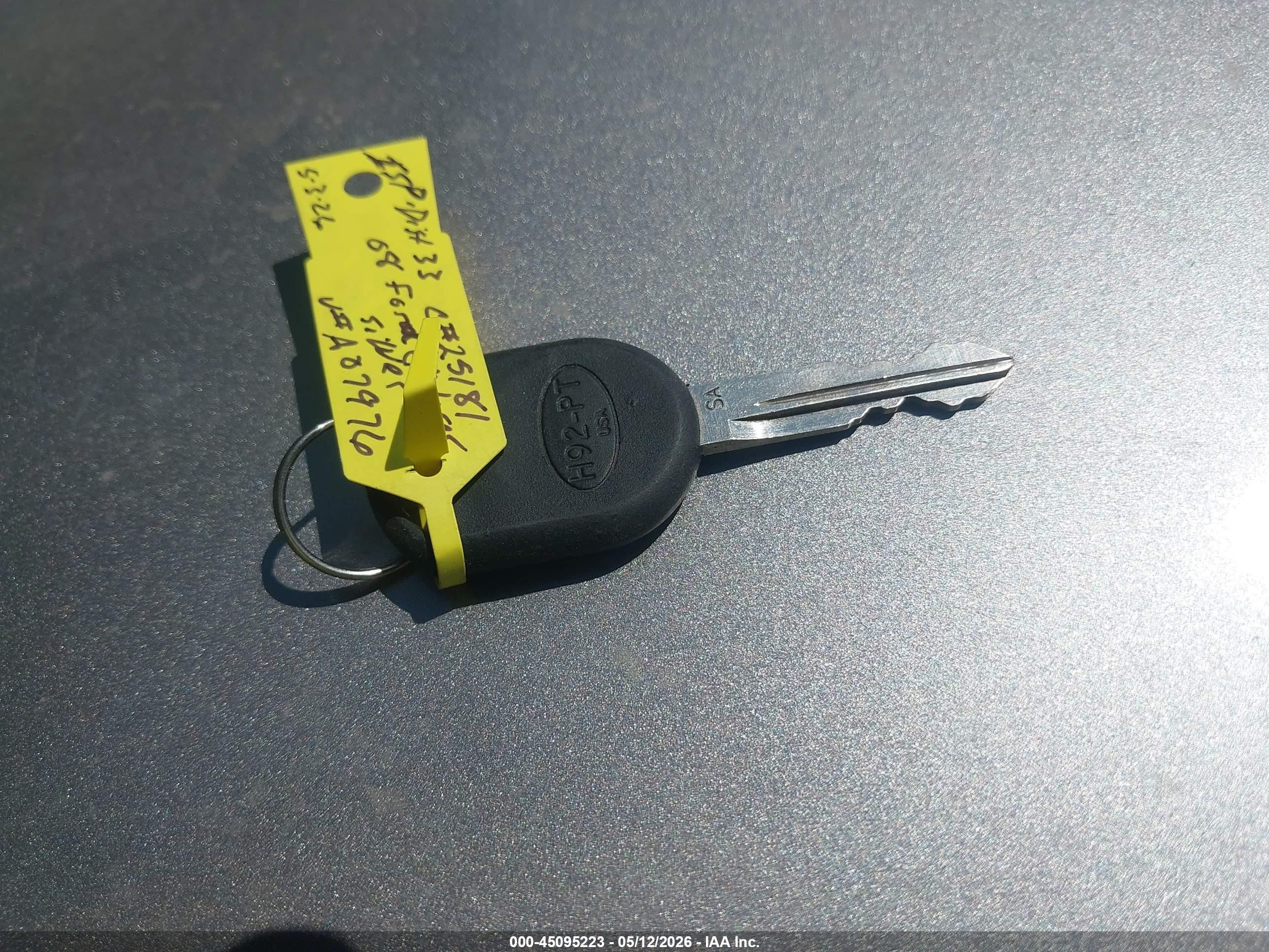 2008 Ford Explorer Limited Серебряный vin: 1FMEU75818UA07976