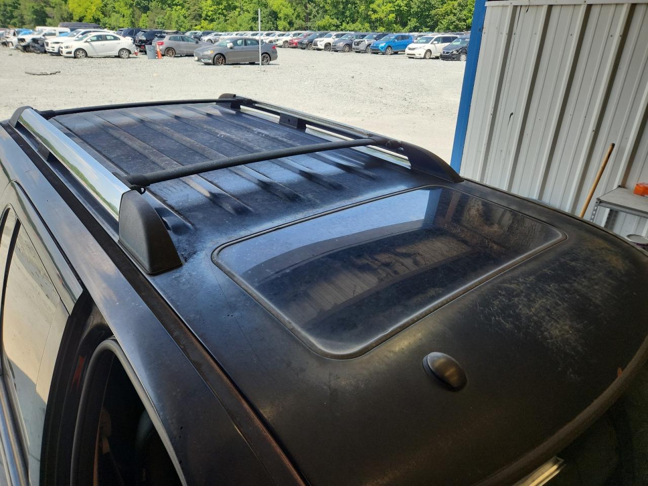 2006 Ford Explorer Limited Black vin: 1FMEU75876UB09506 Damage: Roof, Oxidized, > 12 Inches