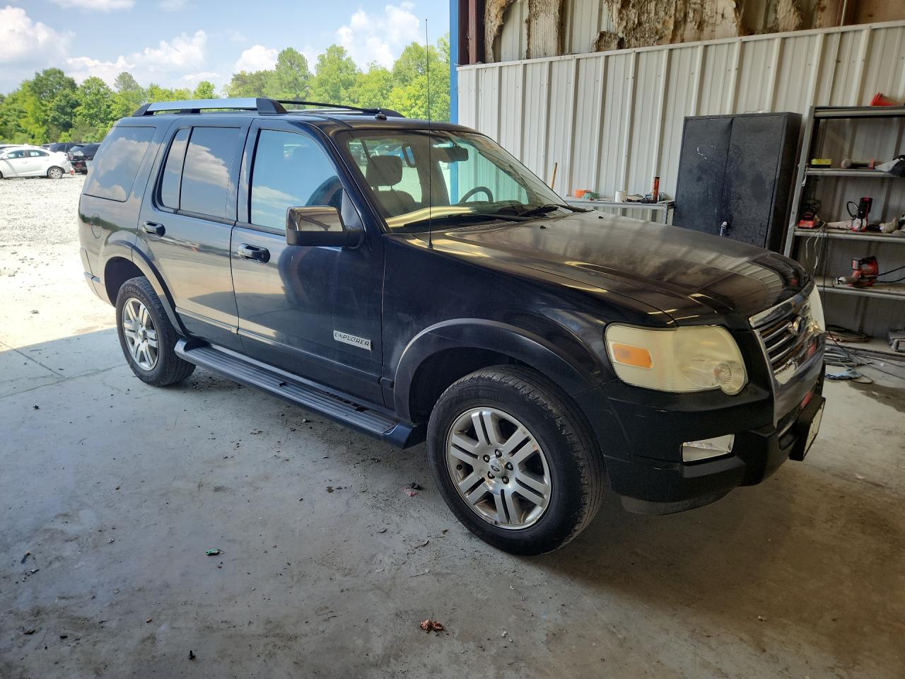 2006 Ford Explorer Limited Black vin: 1FMEU75876UB09506 Damage: Right Front Door, Dent(S) W/ Paint Dmg, 1 To 2 Inches