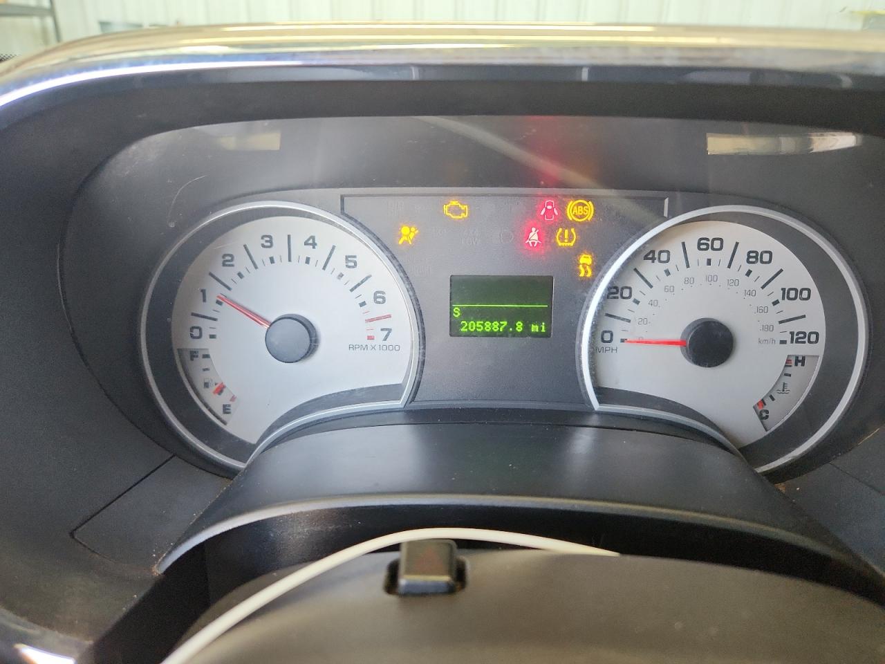 2006 Ford Explorer Limited Black vin: 1FMEU75876UB09506 Damage: Warning Light - Engine, On, Unacceptable