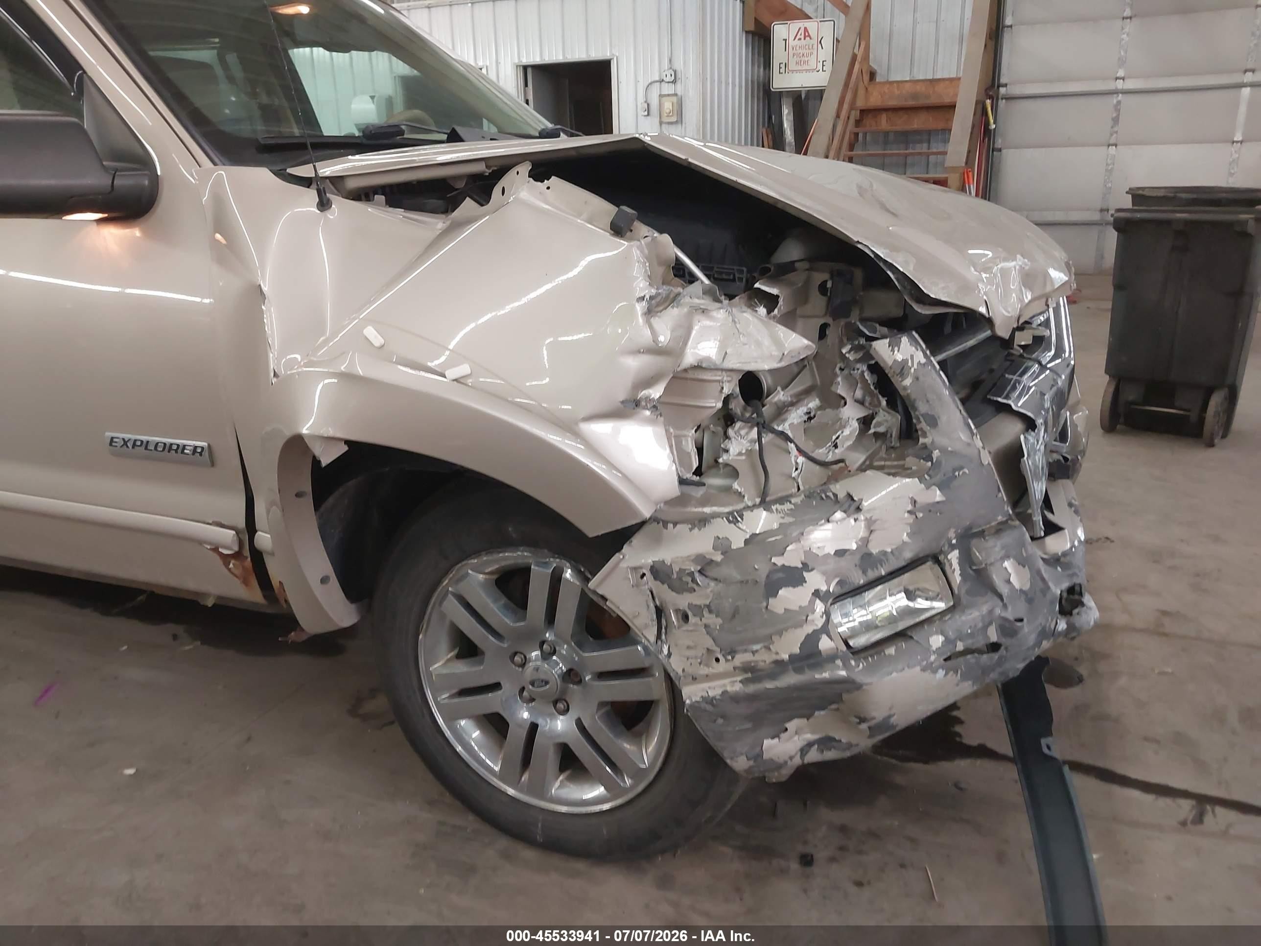 2006 Ford Explorer Limited Beige vin: 1FMEU75876UB56549