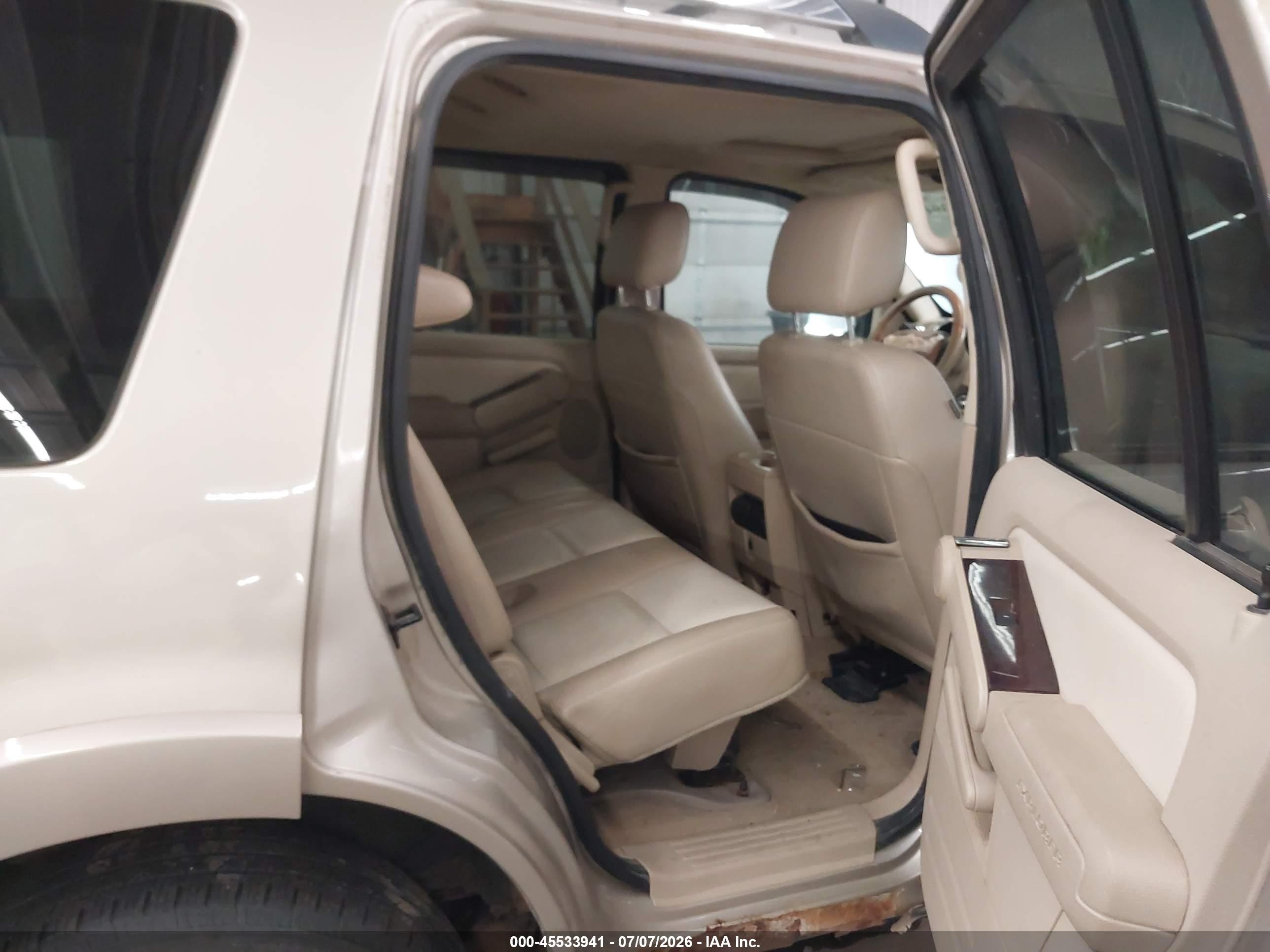 2006 Ford Explorer Limited Beige vin: 1FMEU75876UB56549