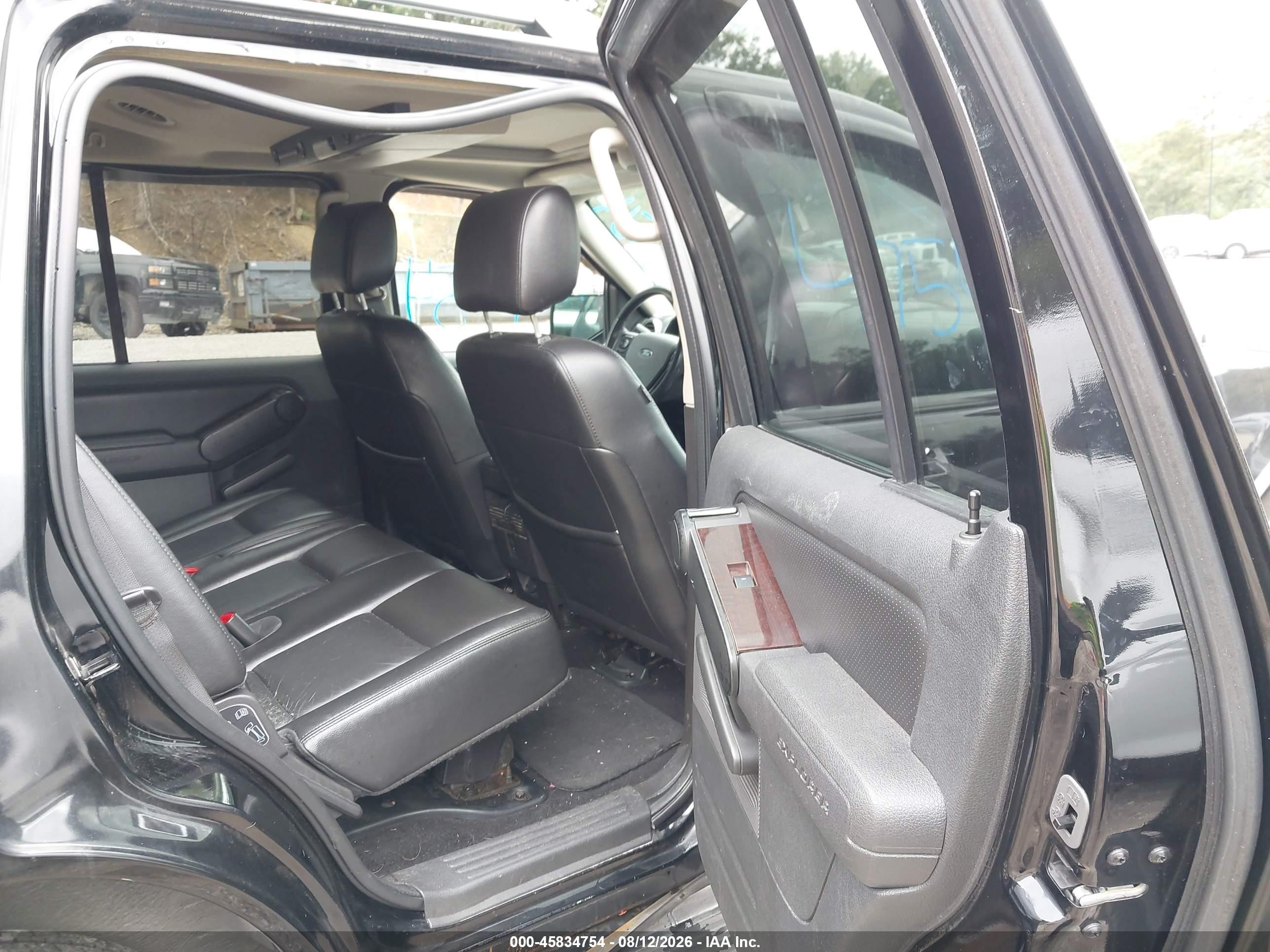 2007 Ford Explorer Limited Черный vin: 1FMEU75877UB85695