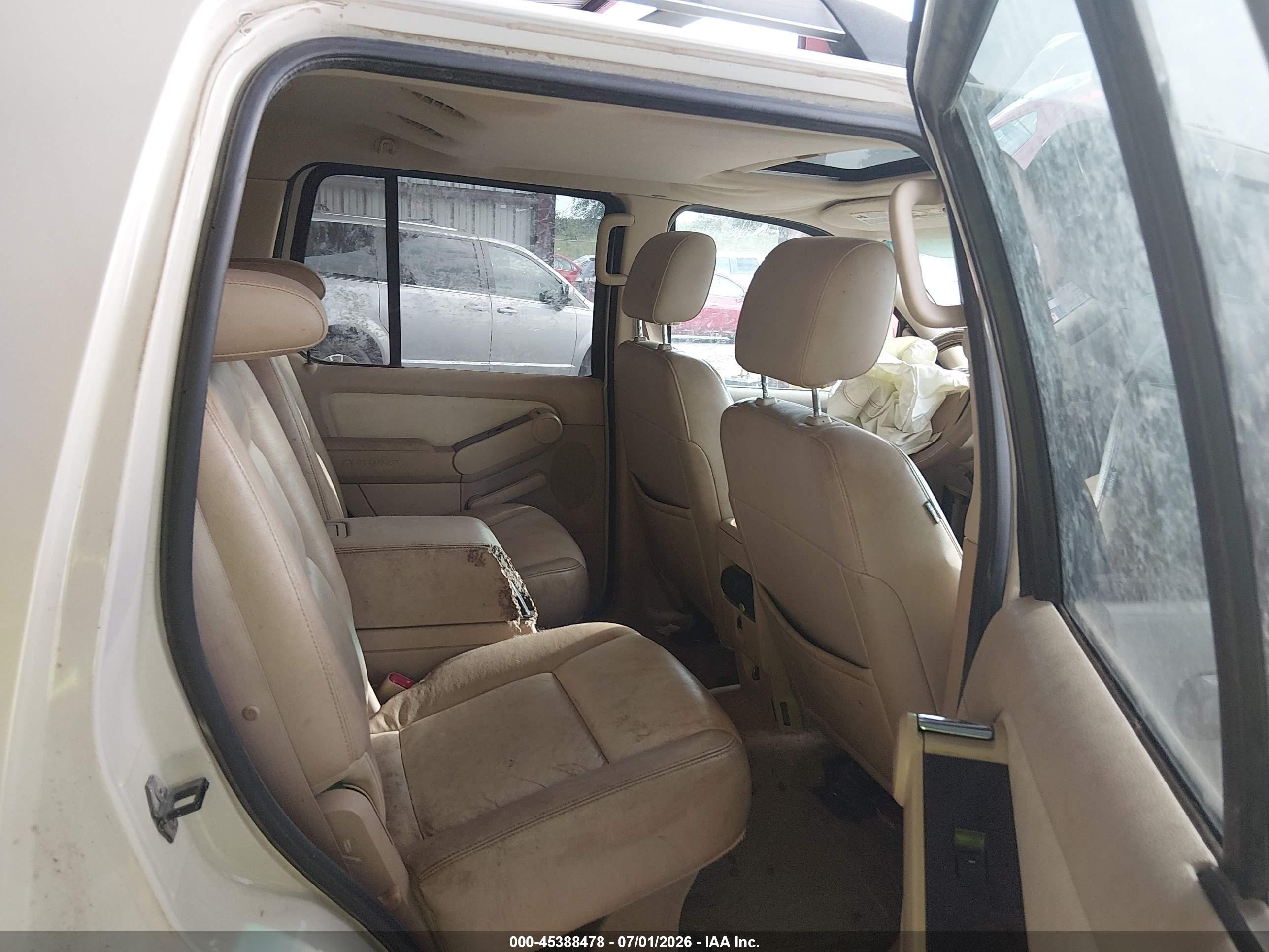 2006 Ford Explorer Limited White vin: 1FMEU75886ZA00751