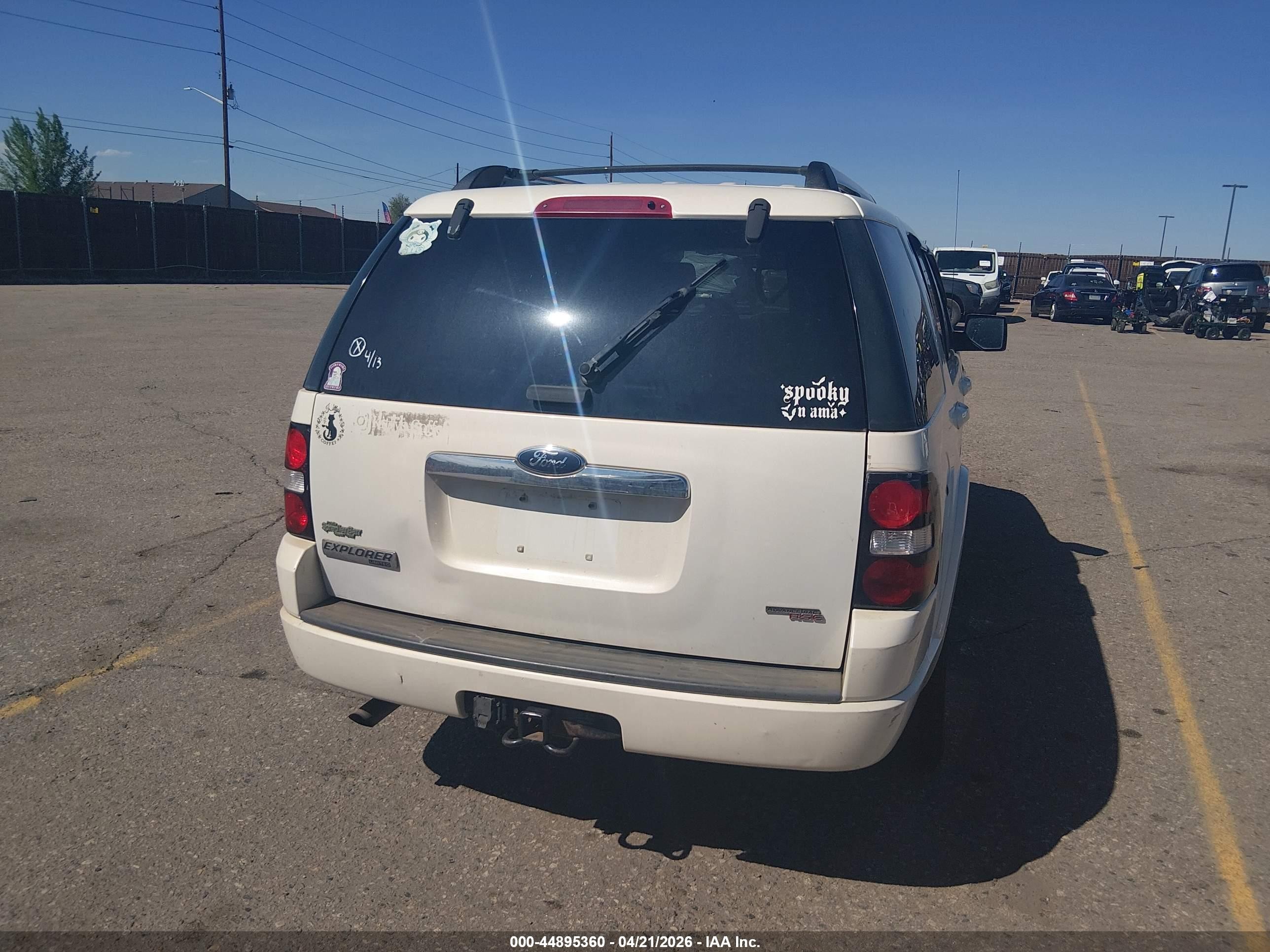 2007 Ford Explorer Limited White vin: 1FMEU758X7UB64601
