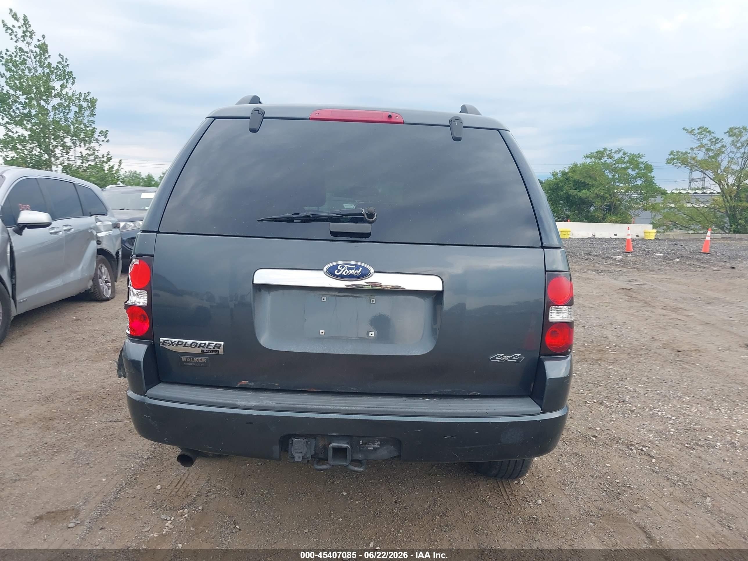 2009 Ford Explorer Limited Gray vin: 1FMEU758X9UA26009