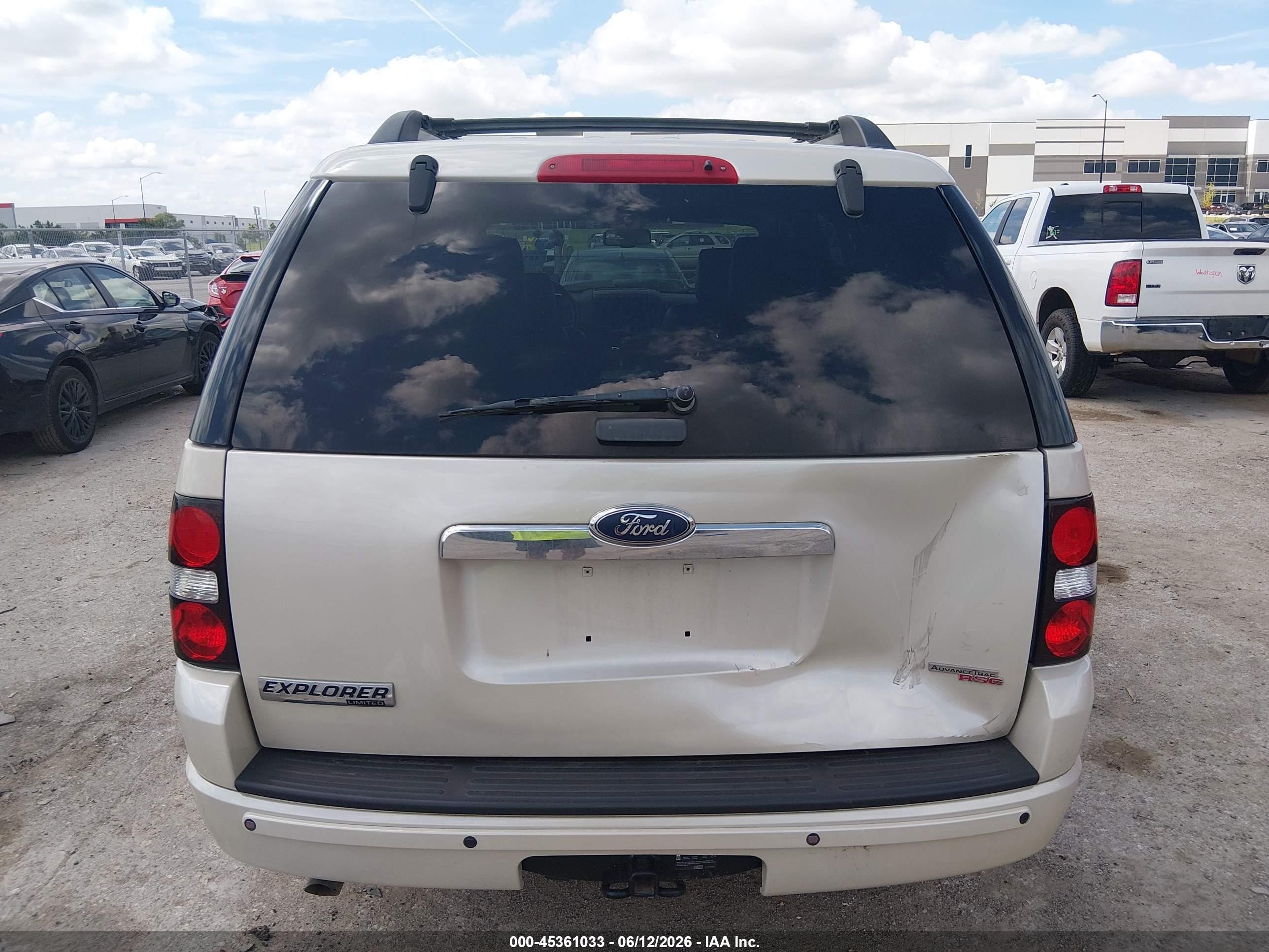 2006 Ford Explorer Limited White vin: 1FMEU75E46UB69555