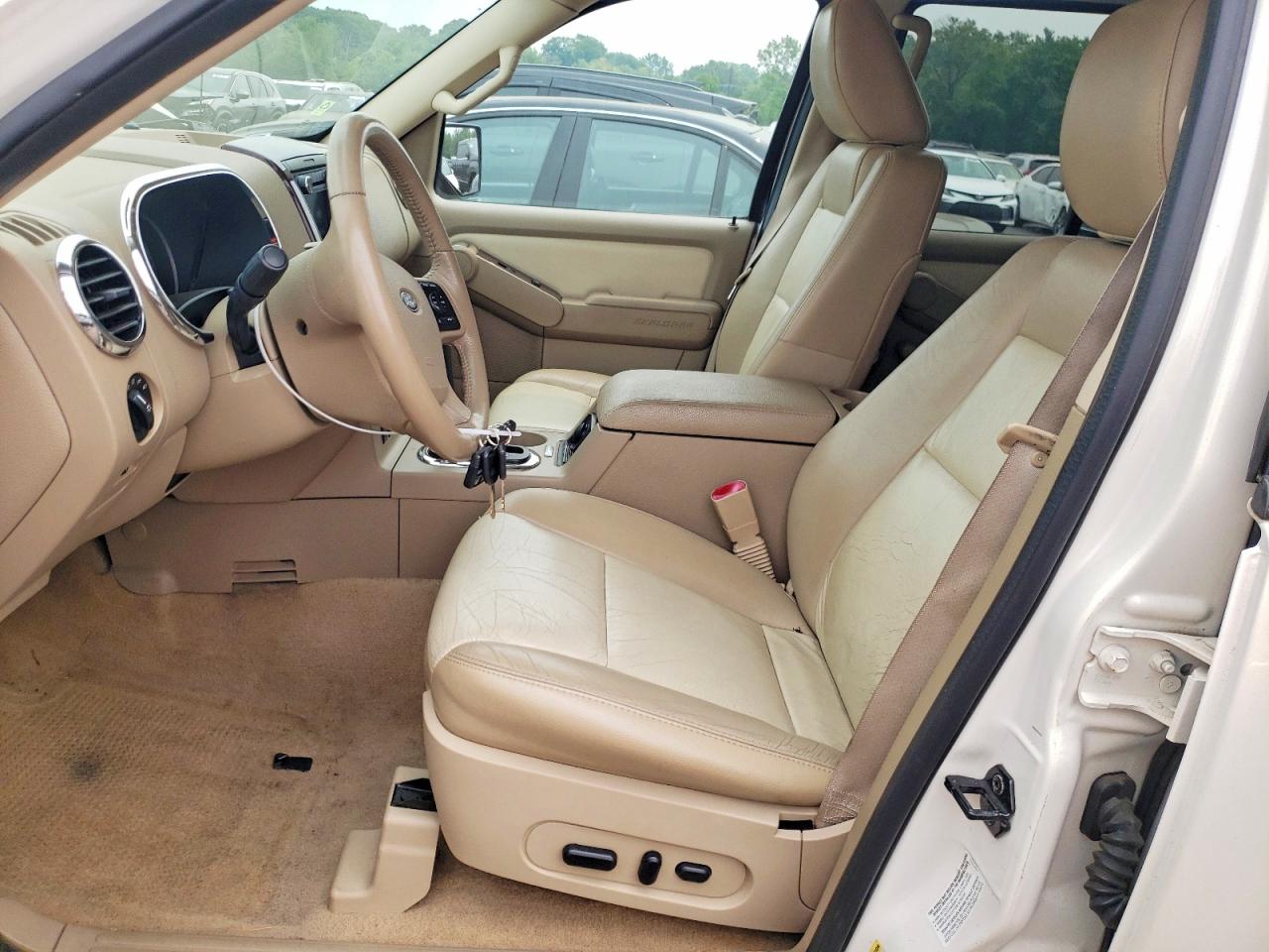 2009 Ford Explorer Limited Cream vin: 1FMEU75E79UA38365