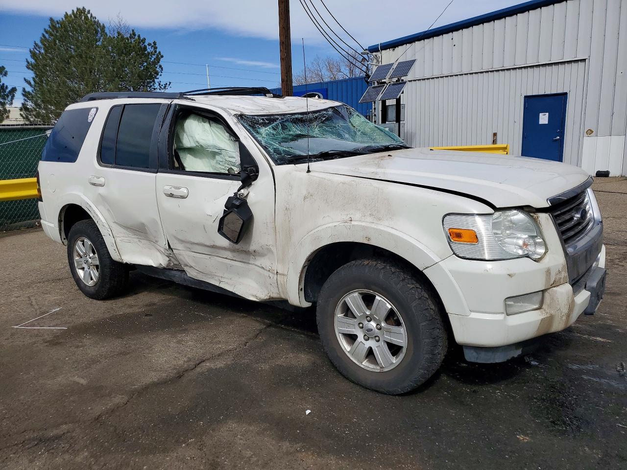 2010 Ford Explorer Xlt Белый vin: 1FMEU7DE8AUB03553