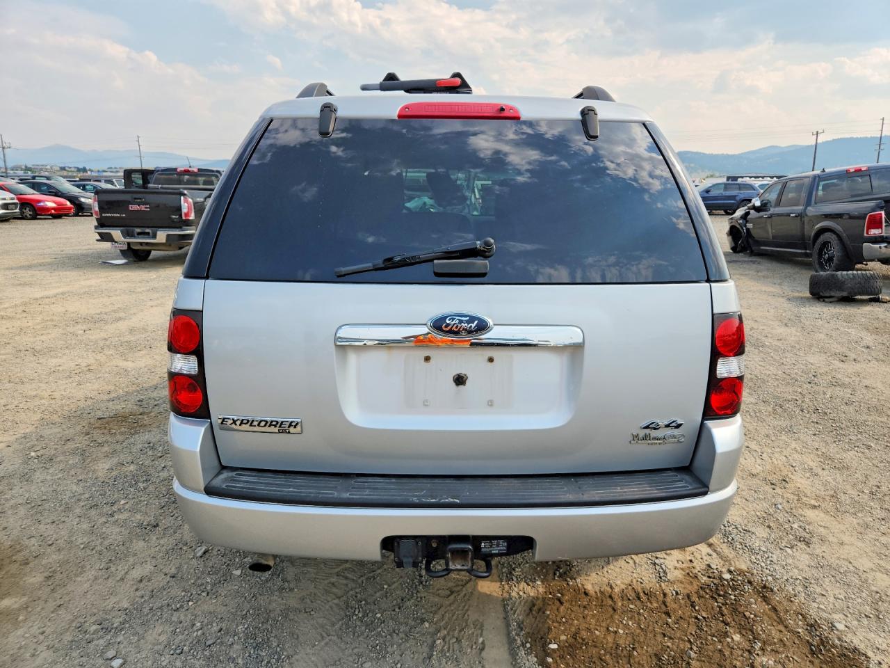 2010 Ford Explorer Xlt Silver vin: 1FMEU7DEXAUA05463