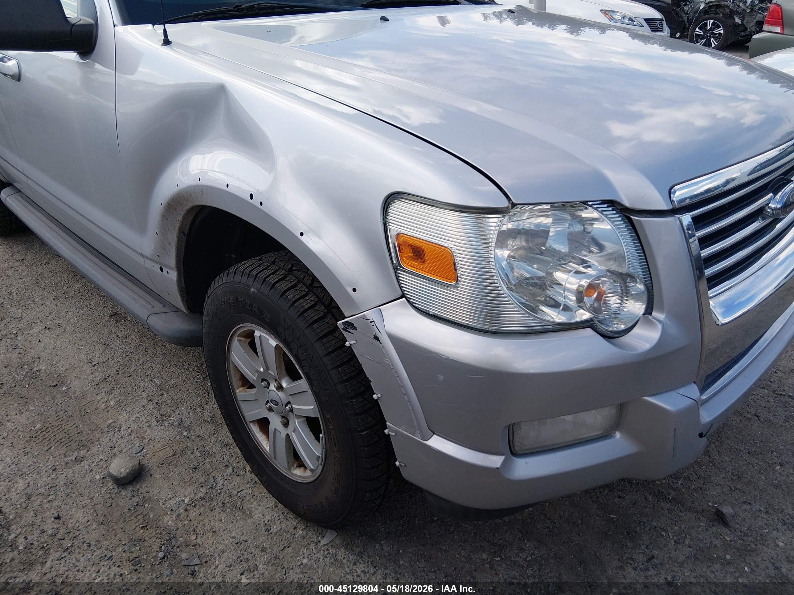2010 Ford Explorer Xlt Silver vin: 1FMEU7DEXAUA78221