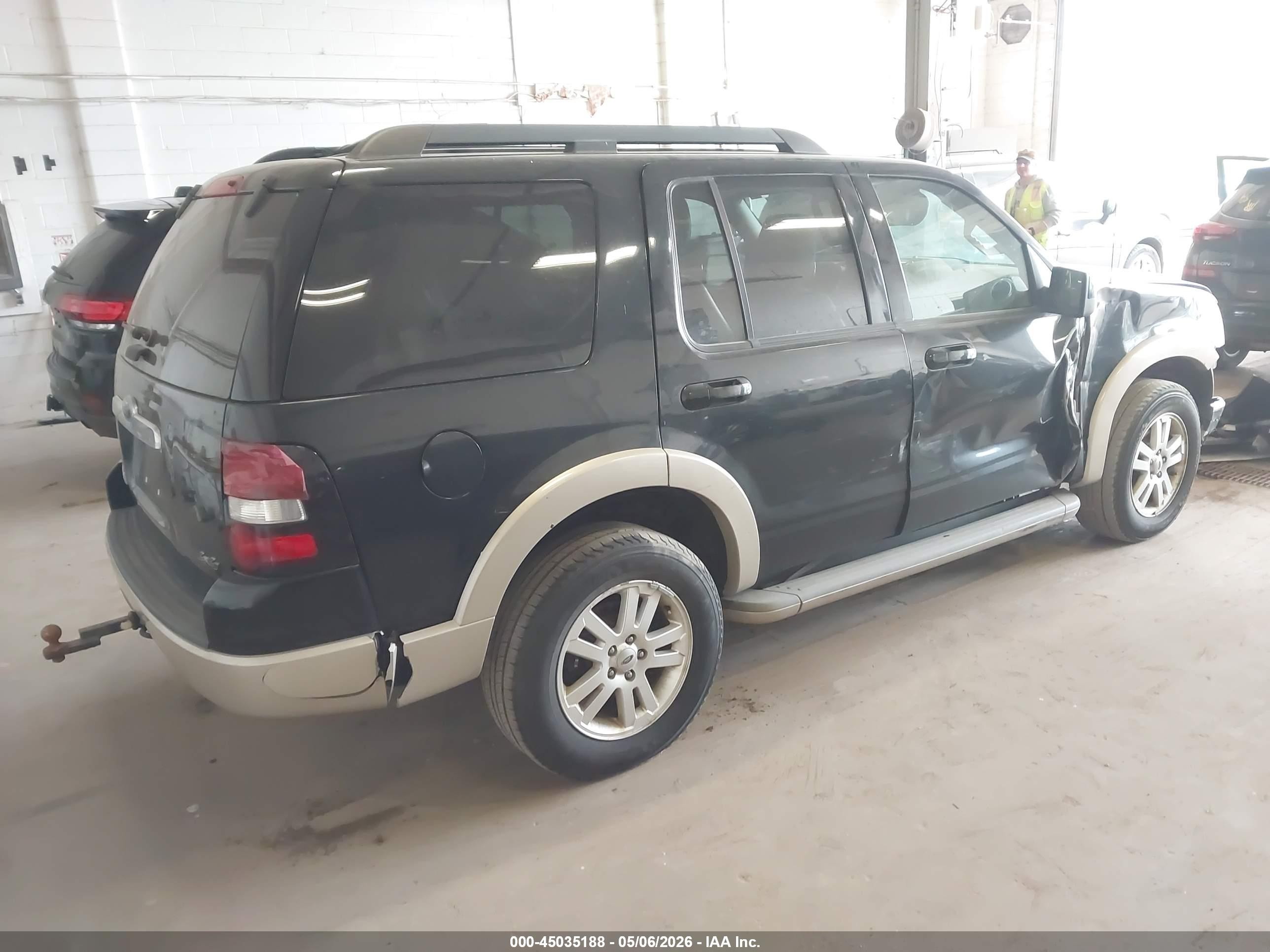 2010 Ford Explorer Eddie Bauer Черный vin: 1FMEU7EE0AUA25154