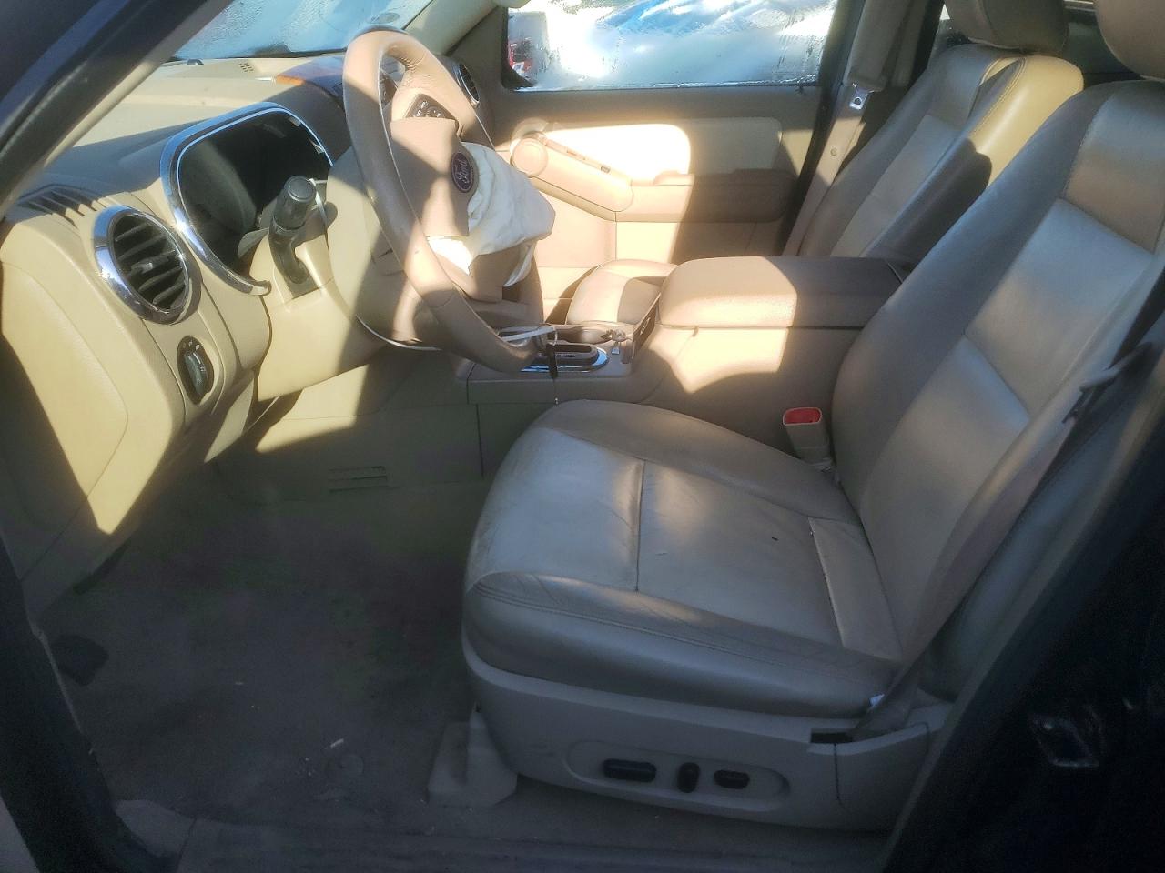 2010 Ford Explorer Eddie Bauer Black vin: 1FMEU7EE1AUB13775