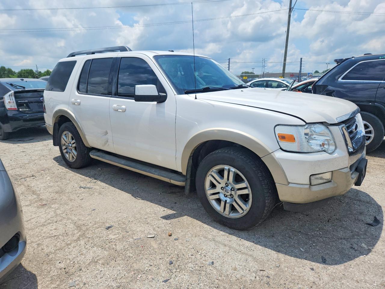 2010 Ford Explorer Eddie Bauer Белый vin: 1FMEU7EE2AUA18366