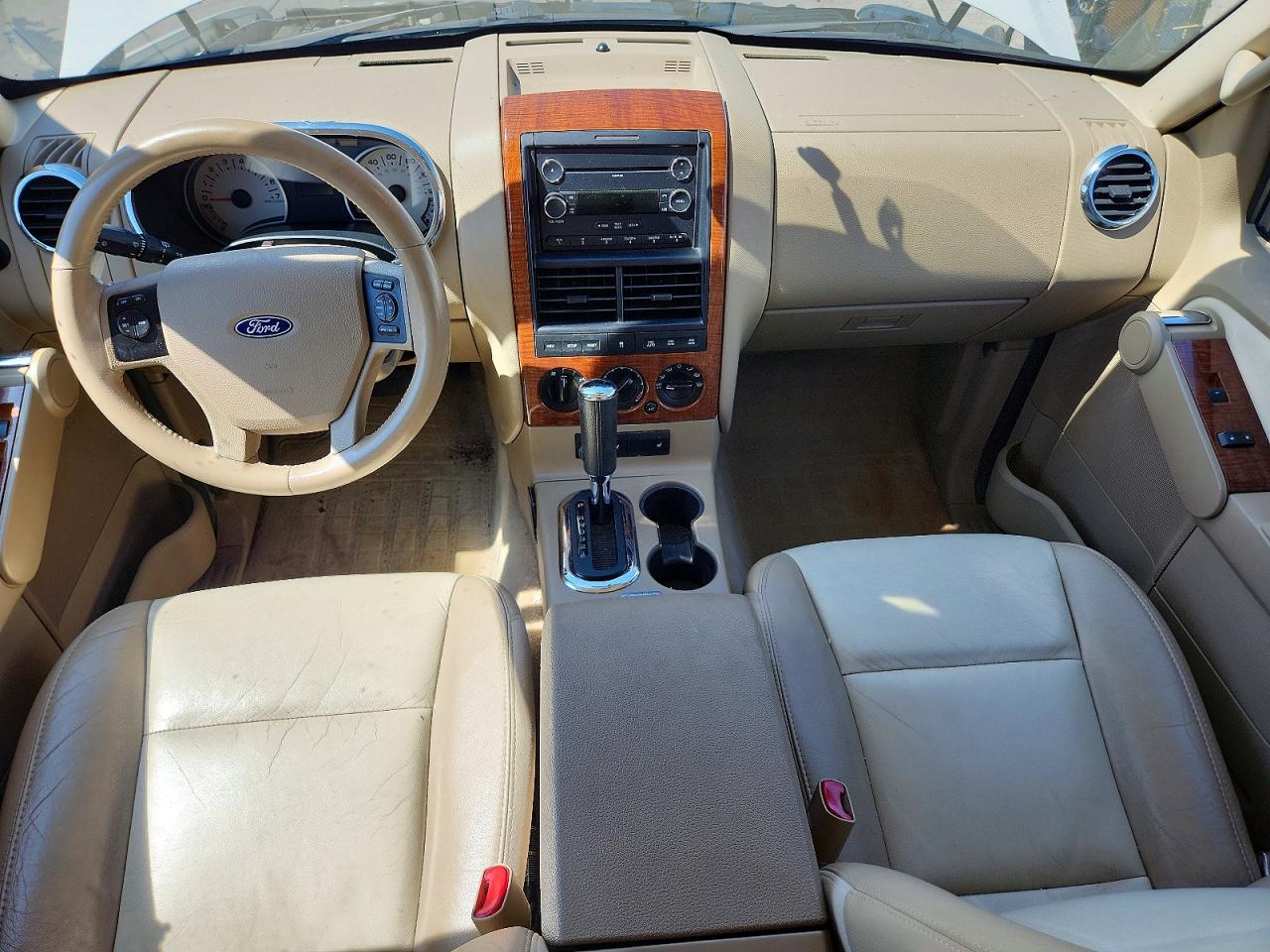 2010 Ford Explorer Eddie Bauer White vin: 1FMEU7EE3AUA59752