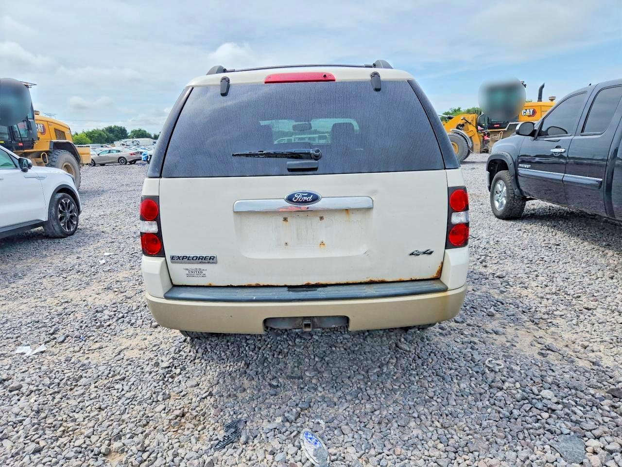 2010 Ford Explorer White vin: 1FMEU7EE4AUA07367