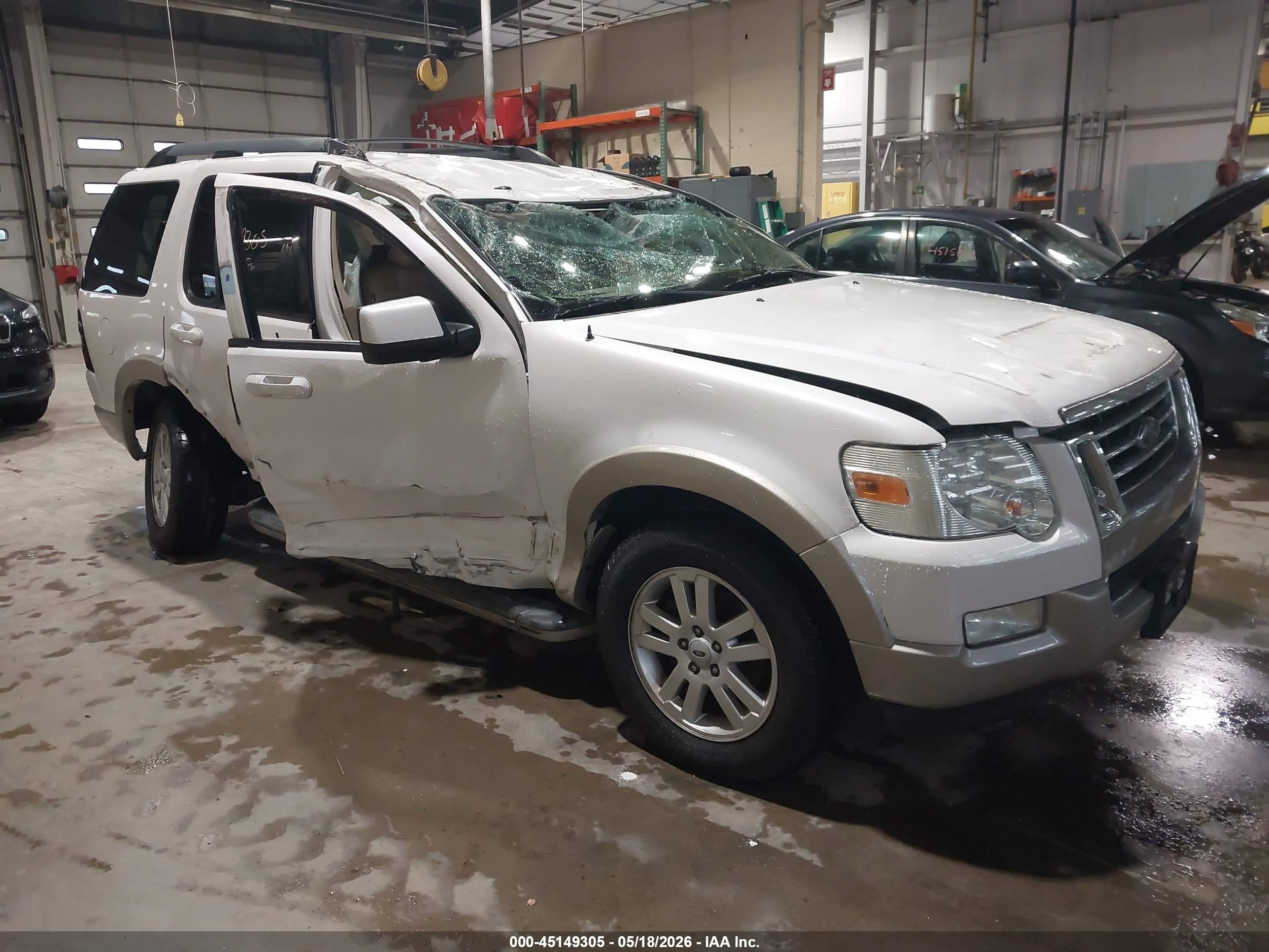2010 Ford Explorer Eddie Bauer White vin: 1FMEU7EE5AUA32049