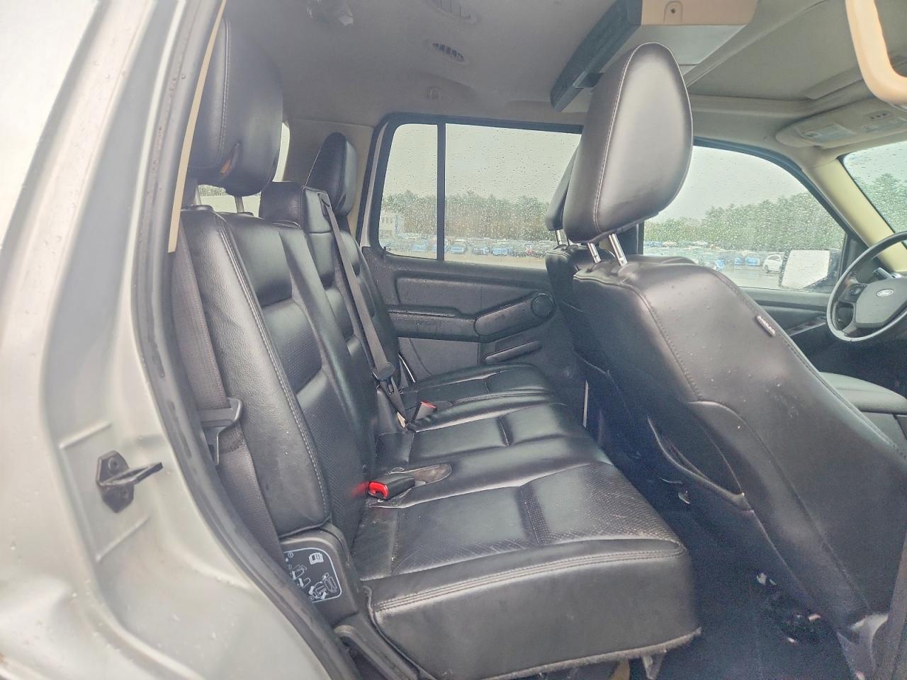 2010 Ford Explorer Limited Серебряный vin: 1FMEU7FE2AUA51219