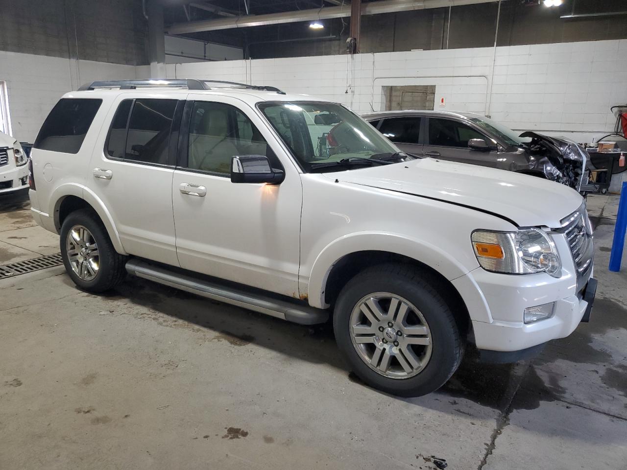 2010 Ford Explorer Limited Белый vin: 1FMEU7FE7AUA34481