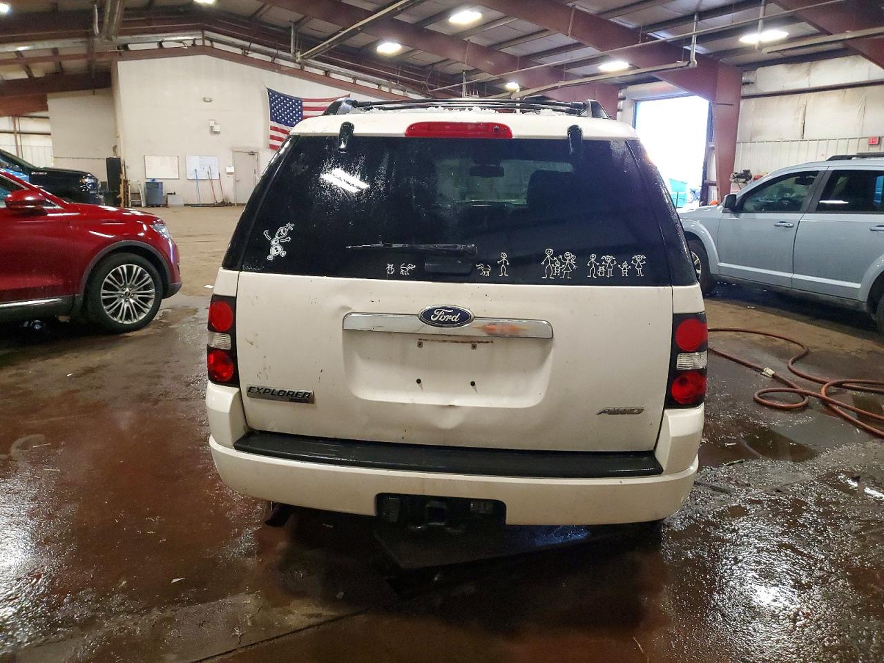 2010 Ford Explorer Limited Белый vin: 1FMEU8F82AUA73852