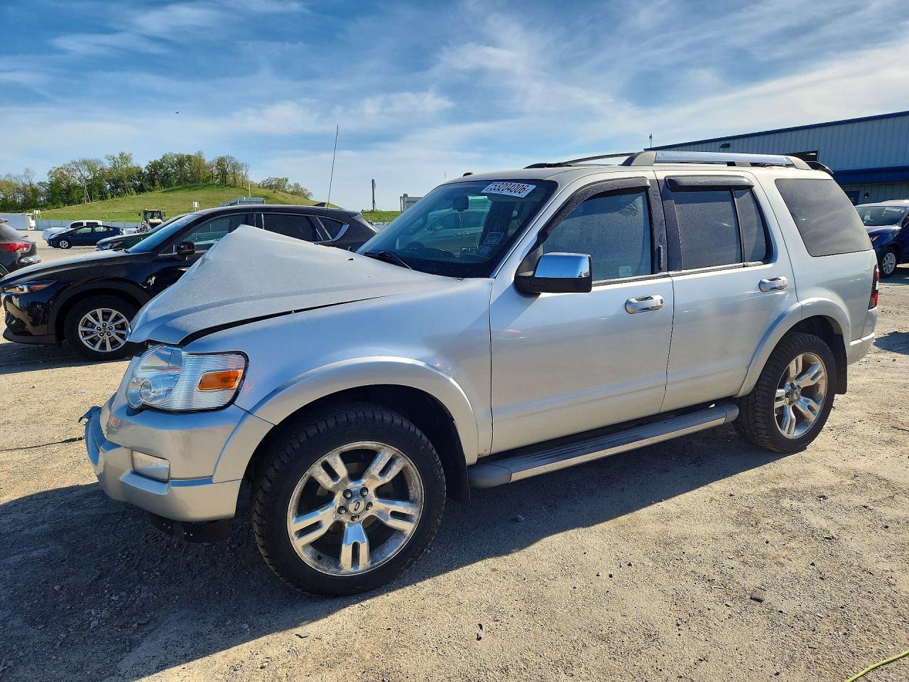 2010 Ford Explorer Limited Silver vin: 1FMEU8F89AUA95802