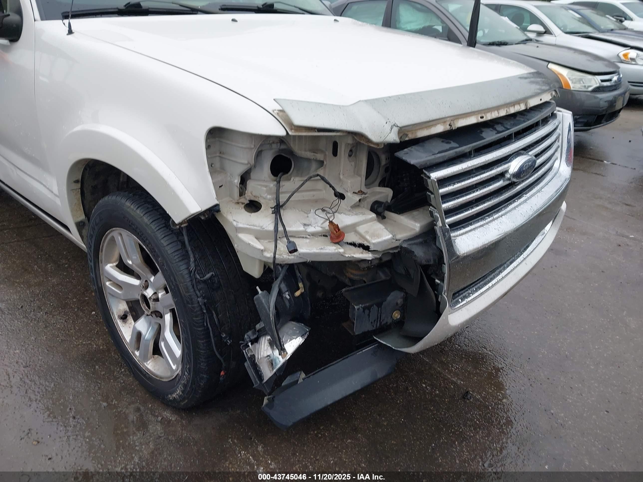 2010 Ford Explorer Limited White vin: 1FMEU8FE8AUA05335
