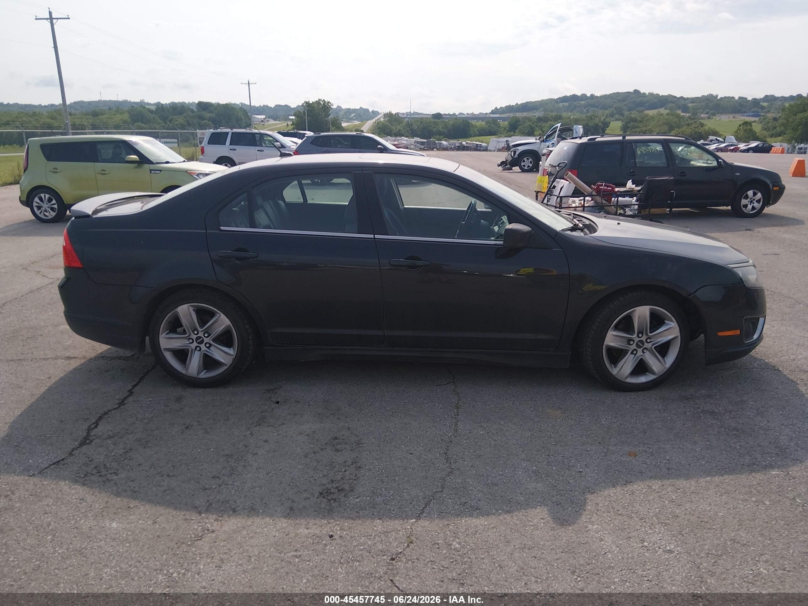 2008 Ford Taurus X   Black vin: 1FMFK02W68GA30180
